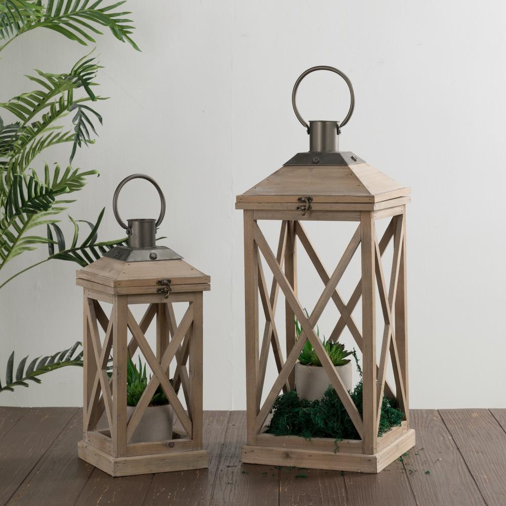 Glitzhome Rustic Fir Wood Lantern Candle Holder Set of 2, 24.02-in H,  Brown, Farmhouse Modern Style, Indoor Use, Flame-Retardant Base in the  Candle Holders department at