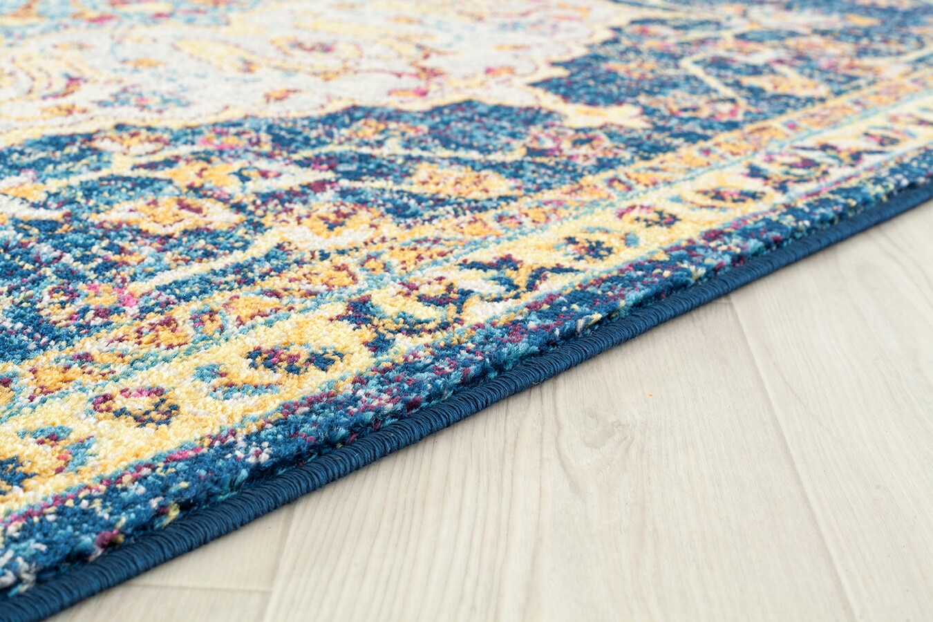 United Weavers Of America 713 20160 28E rugs - View #5