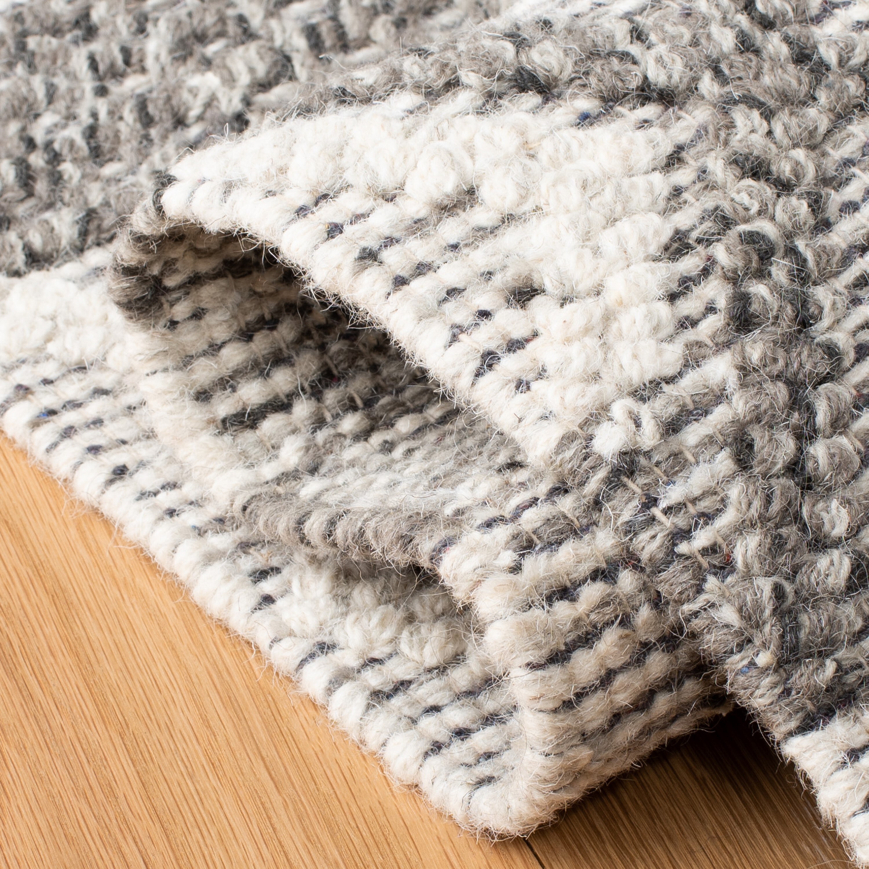Safavieh VRM211H-8 rugs - View #5