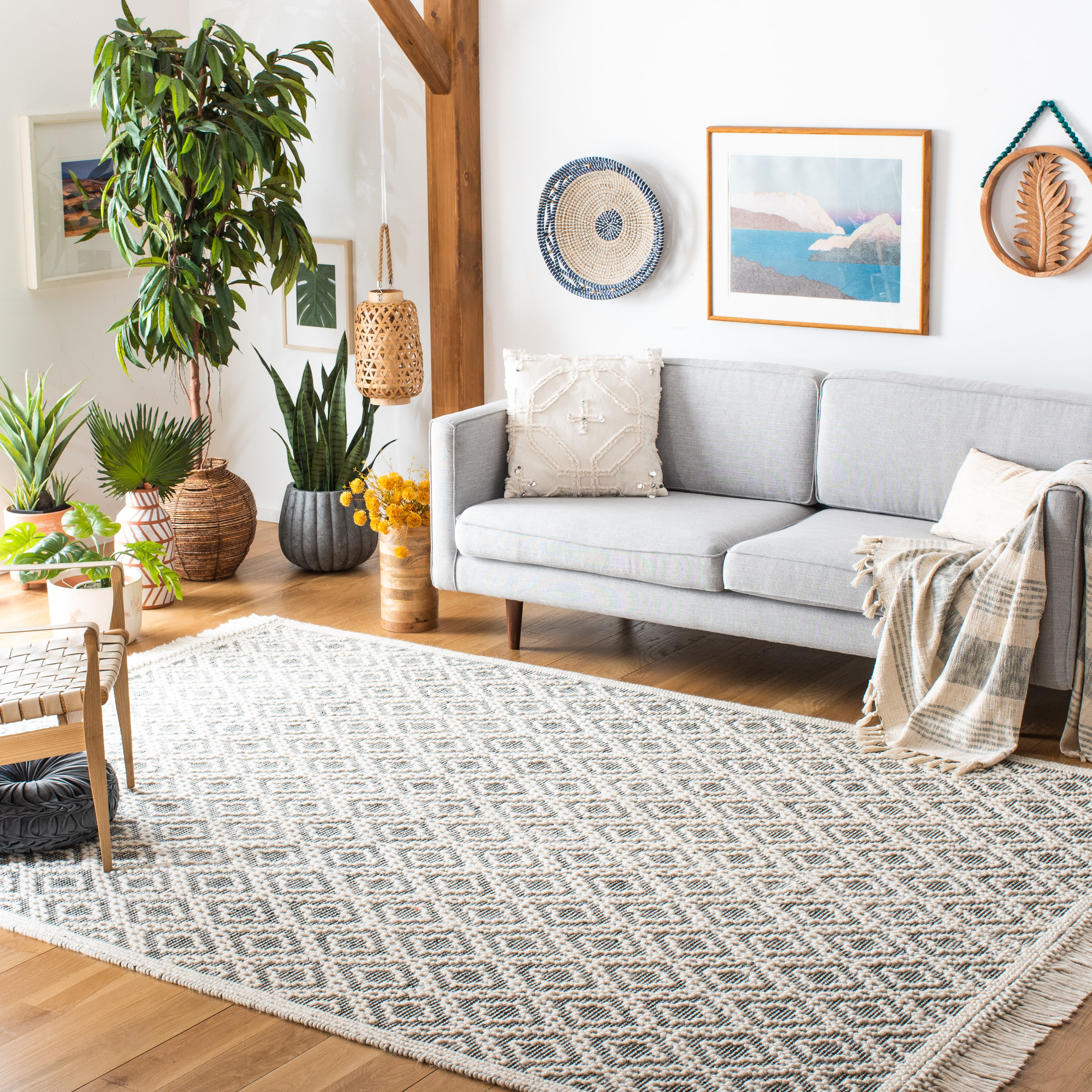 Ivory Coast Artisan 6' Square Hand-Tufted Wool Rug