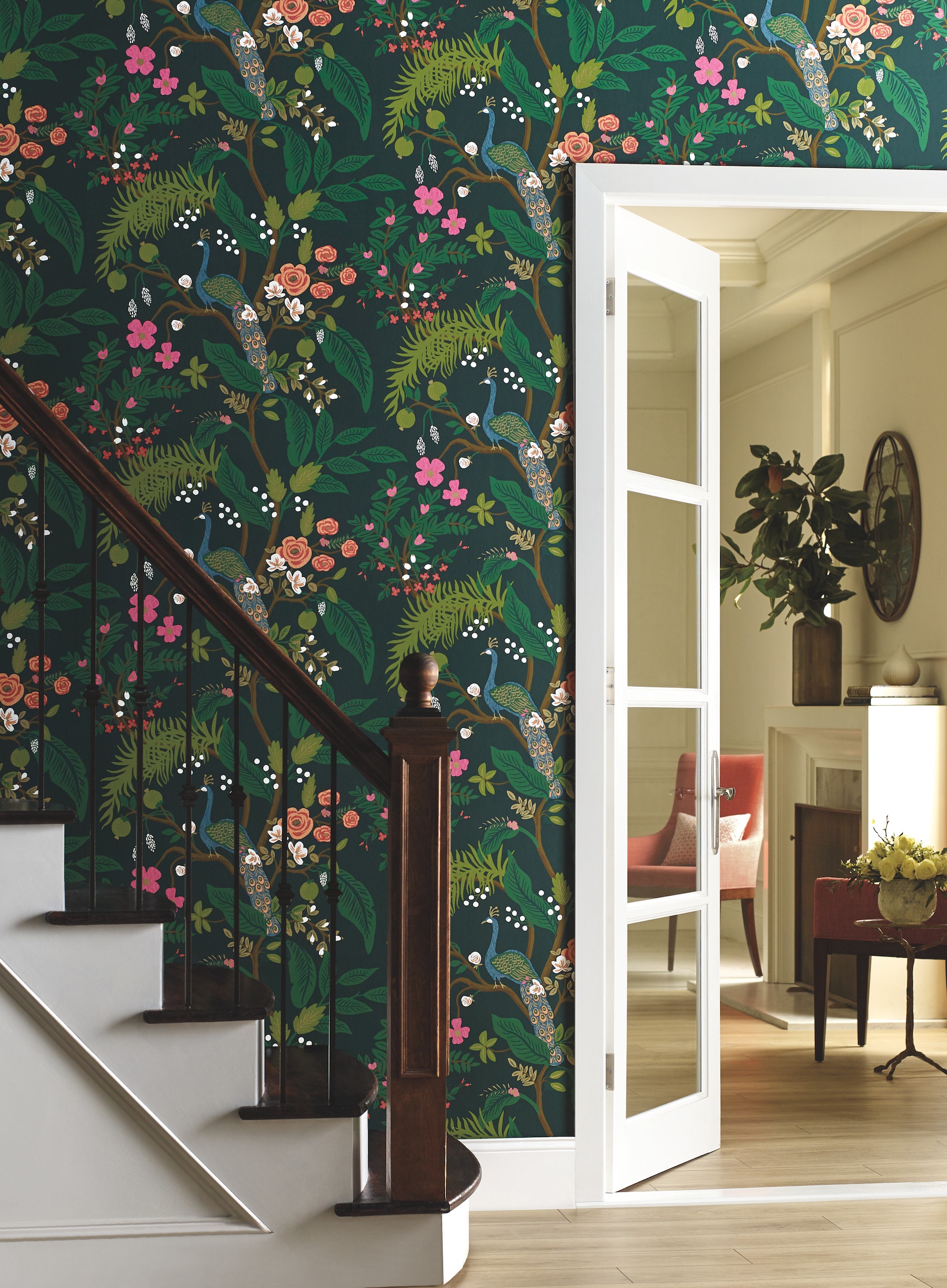 Rifle Paper RI5168 60.8-Sq. Feet Emerald Non-woven Animals Unpasted Wallpaper