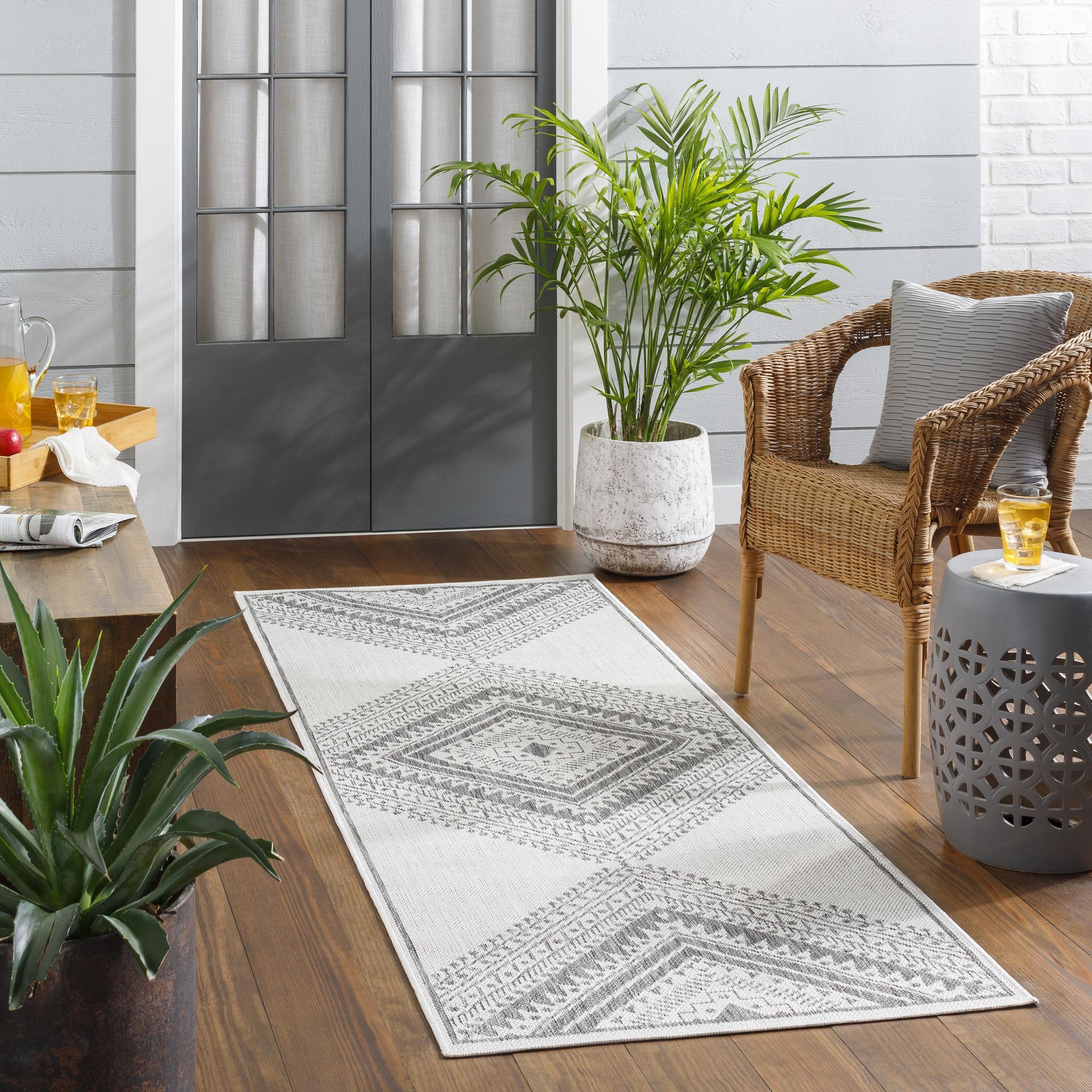 Livabliss LBH2338-2773 Long Beach 3 x 8 (ft) Polypropylene Gray/Light Gray Rectangular Indoor/Outdoor Geometric Global Runner rug
