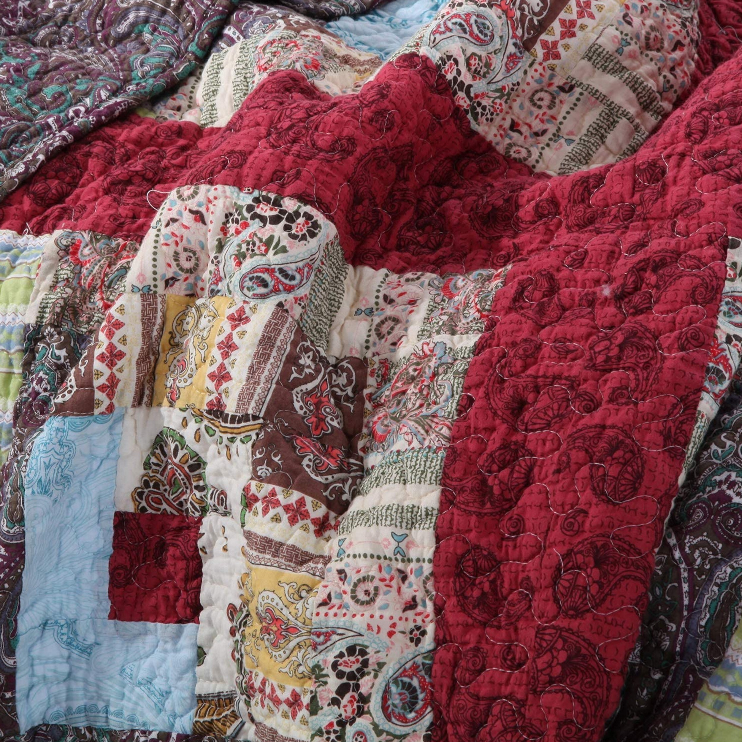 Benzara BM101902 bedding - View #2