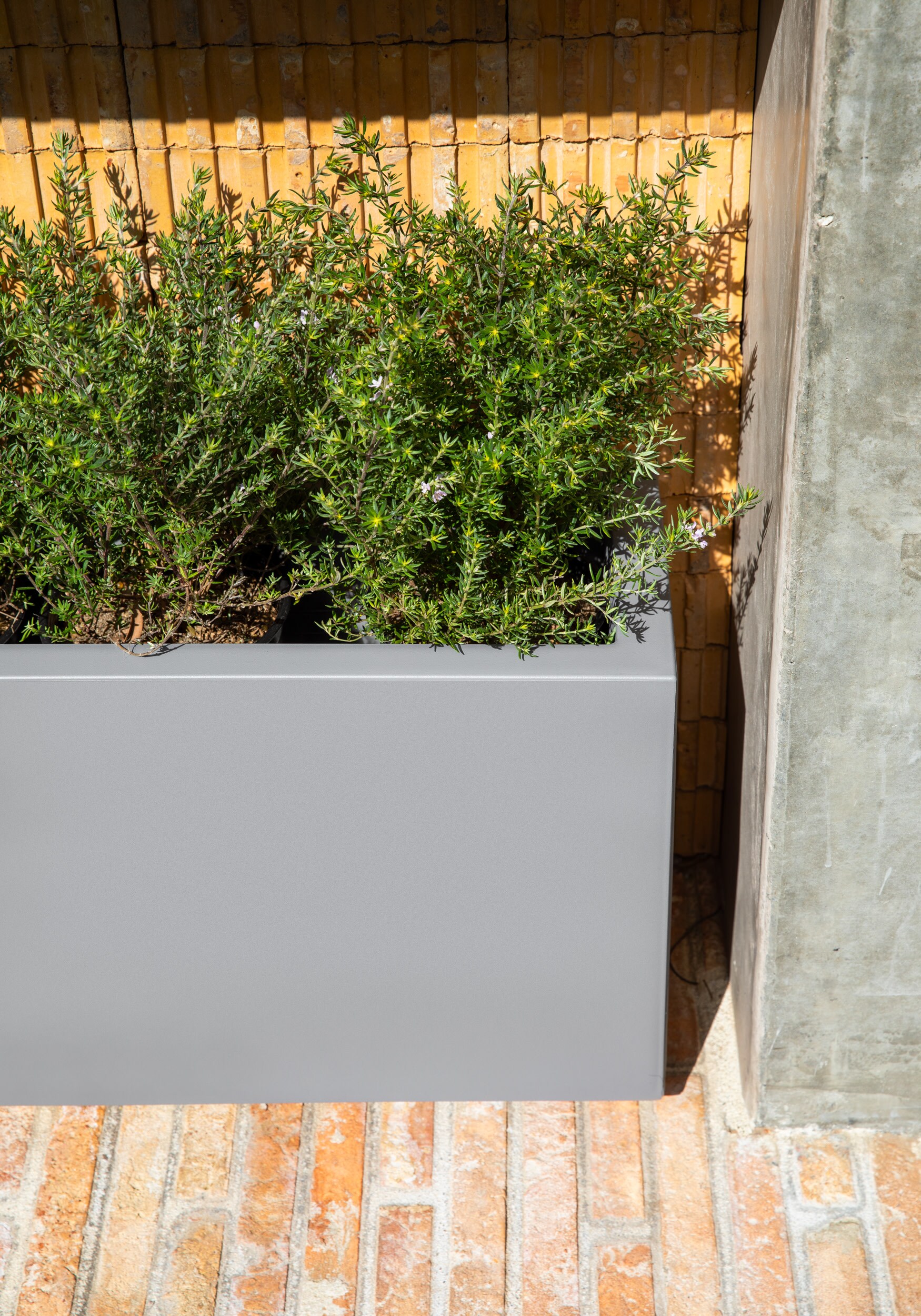 Veradek LBXVSMG Planter-Window-Box - View #7