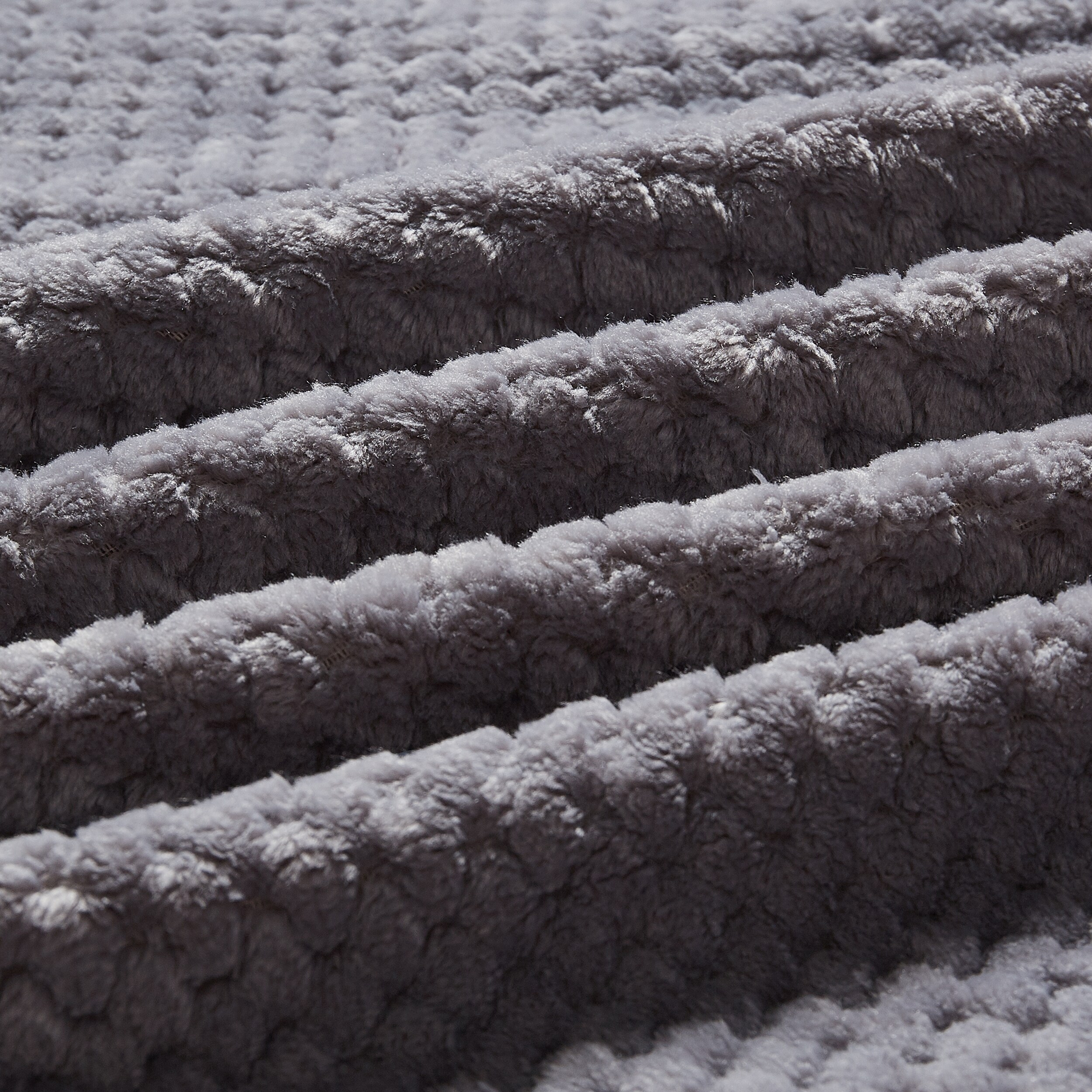 Thesis 00103 Blankets-And-Throws - View #7