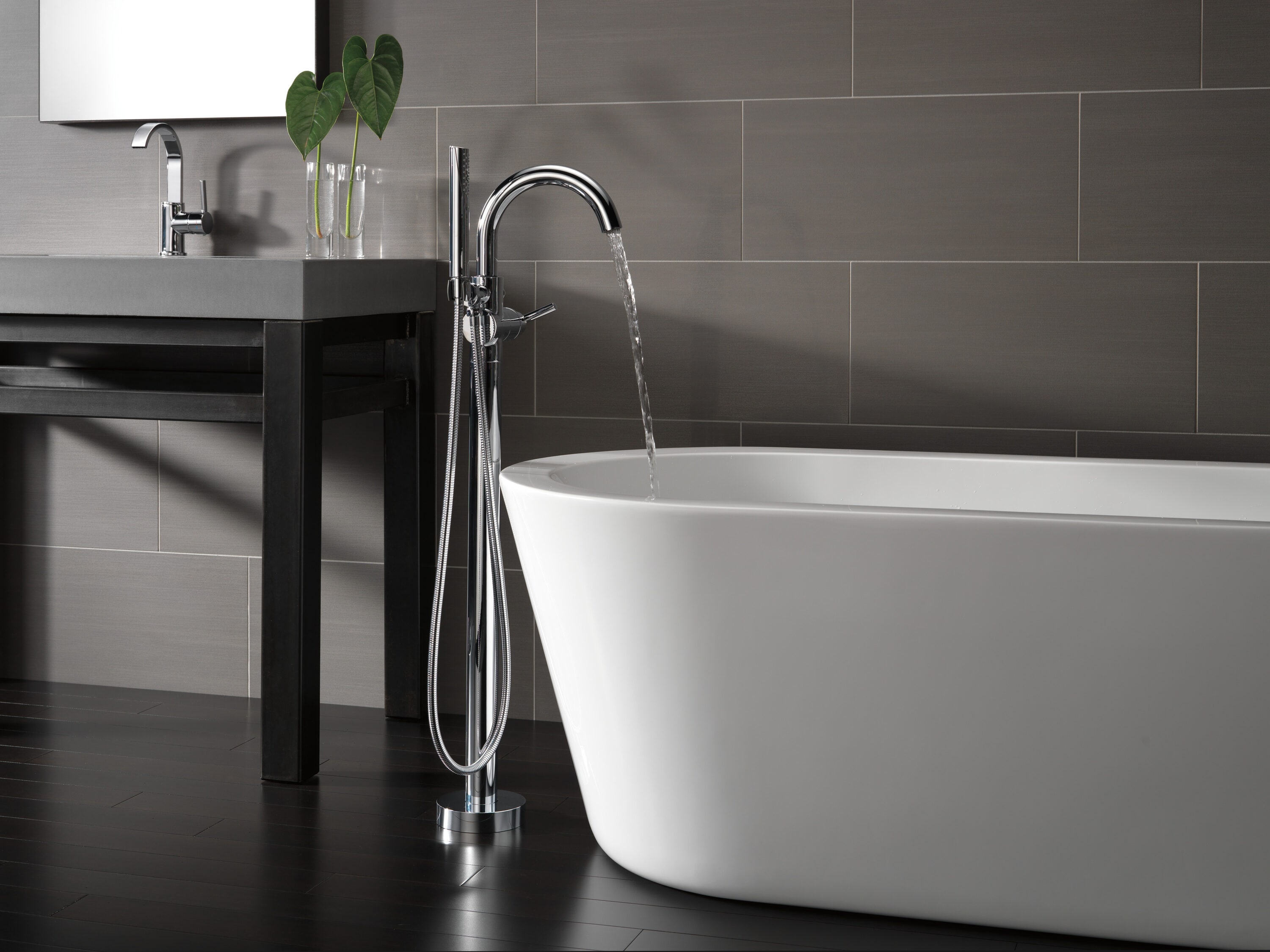 Delta T4759-FL Roman-Tub-Faucets - View #11