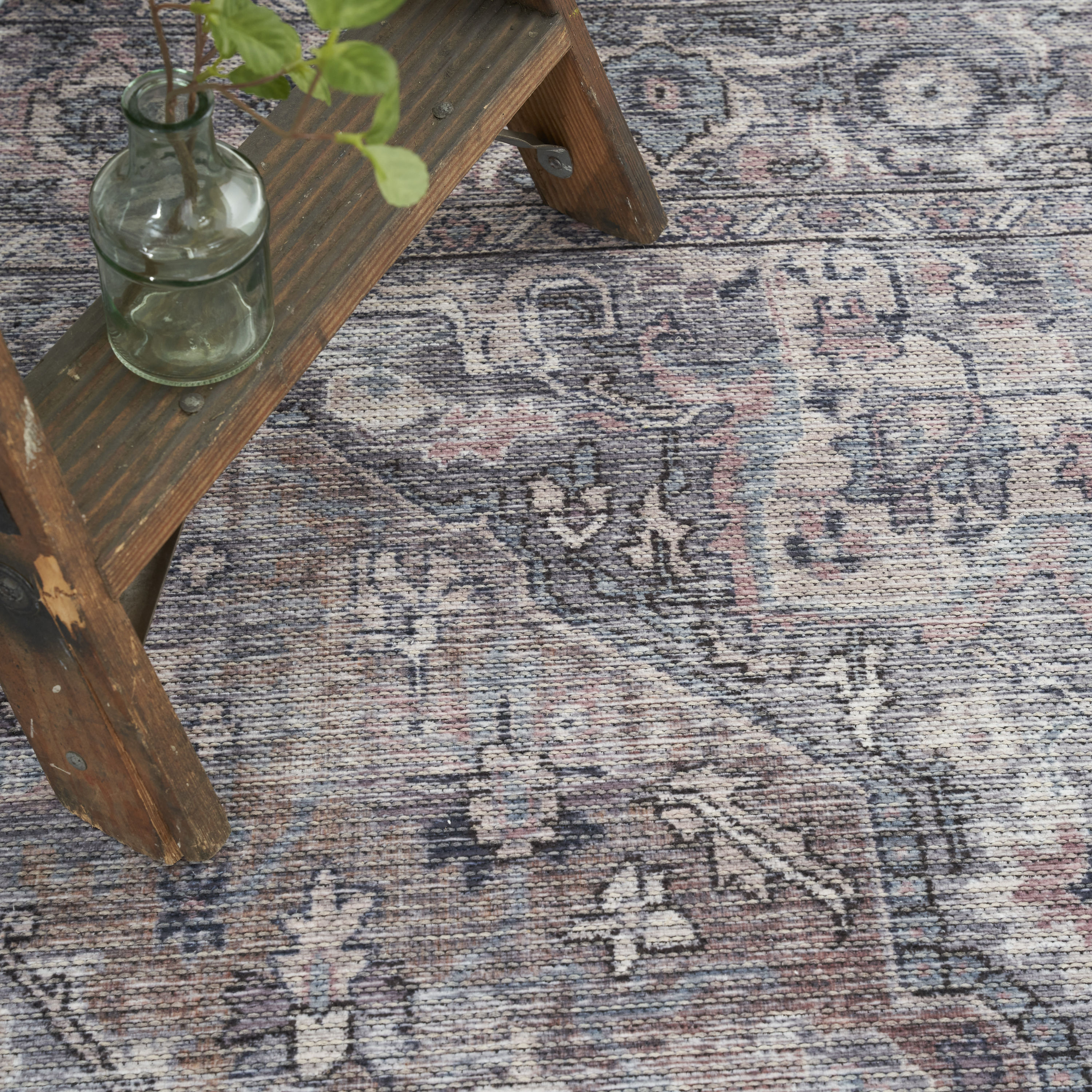 Gray Floral Cotton Chenille Rectangular Area Rug 5'3" x 7'3"