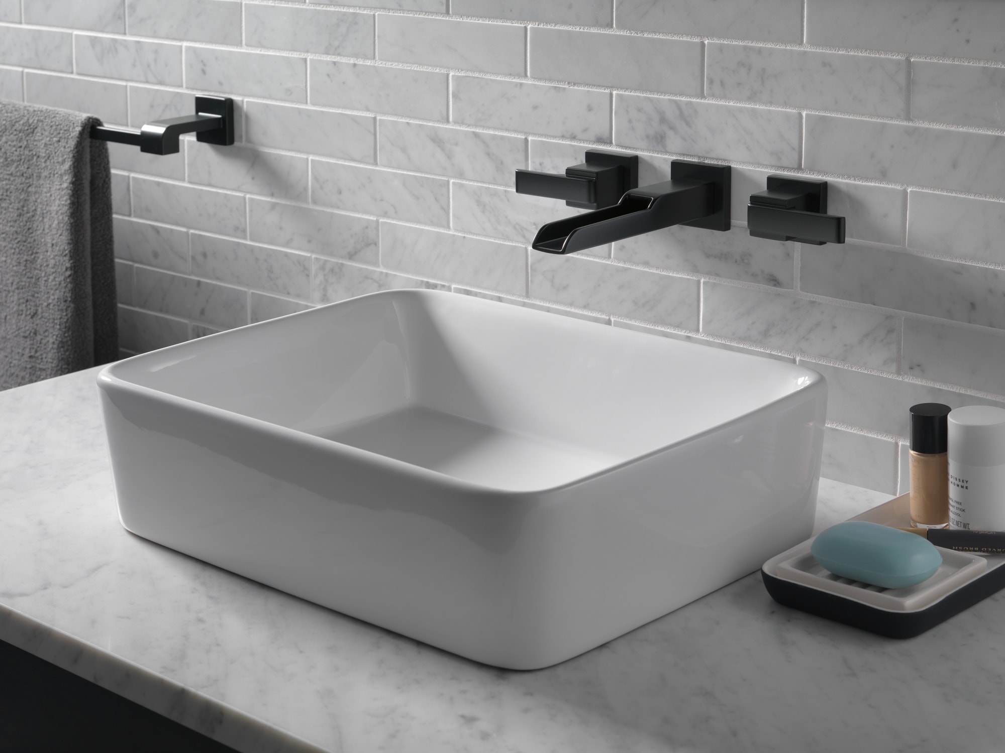 Delta T3568LF-BLWL Lavatory-Faucets - View #3