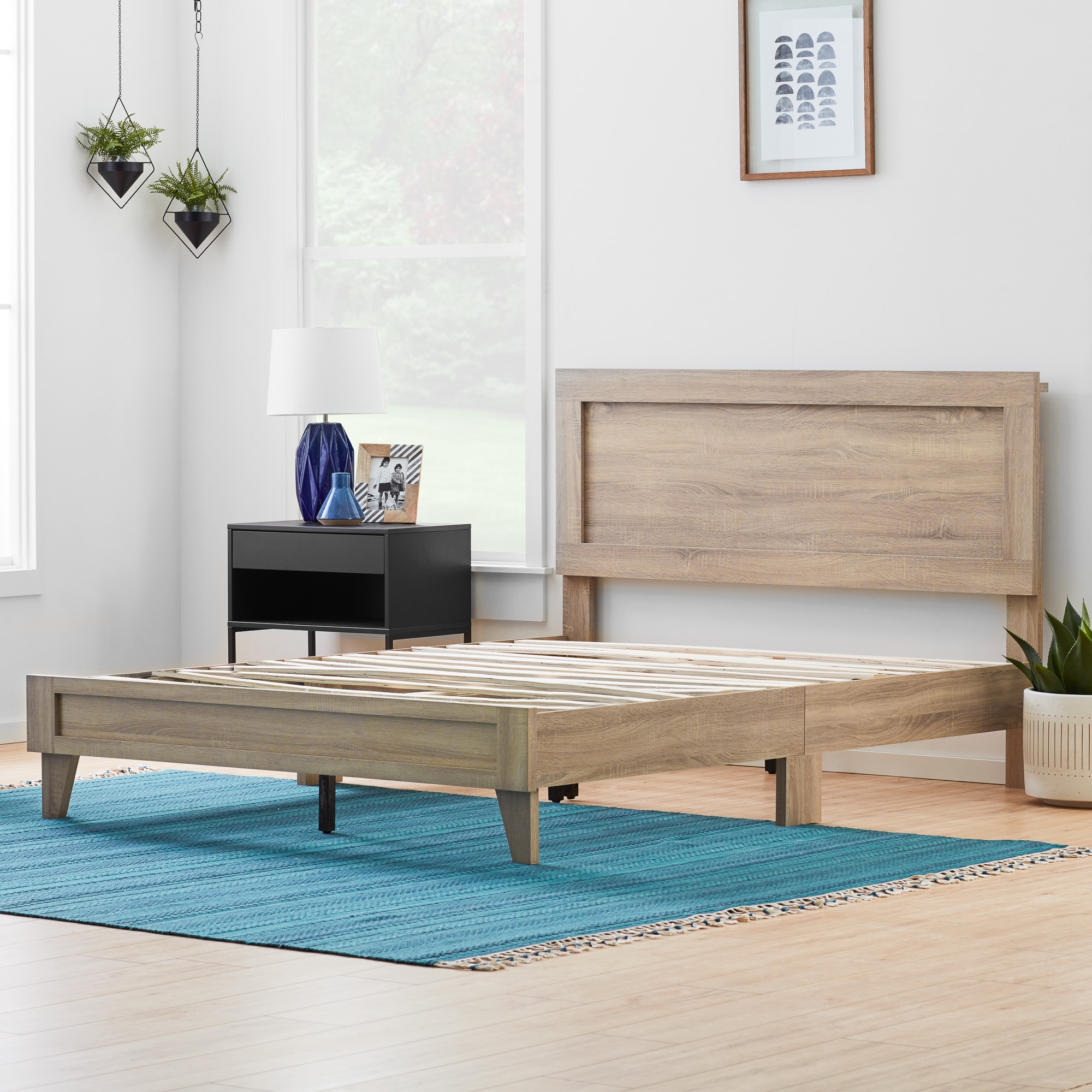 Brookside leah classic wood deals platform bed