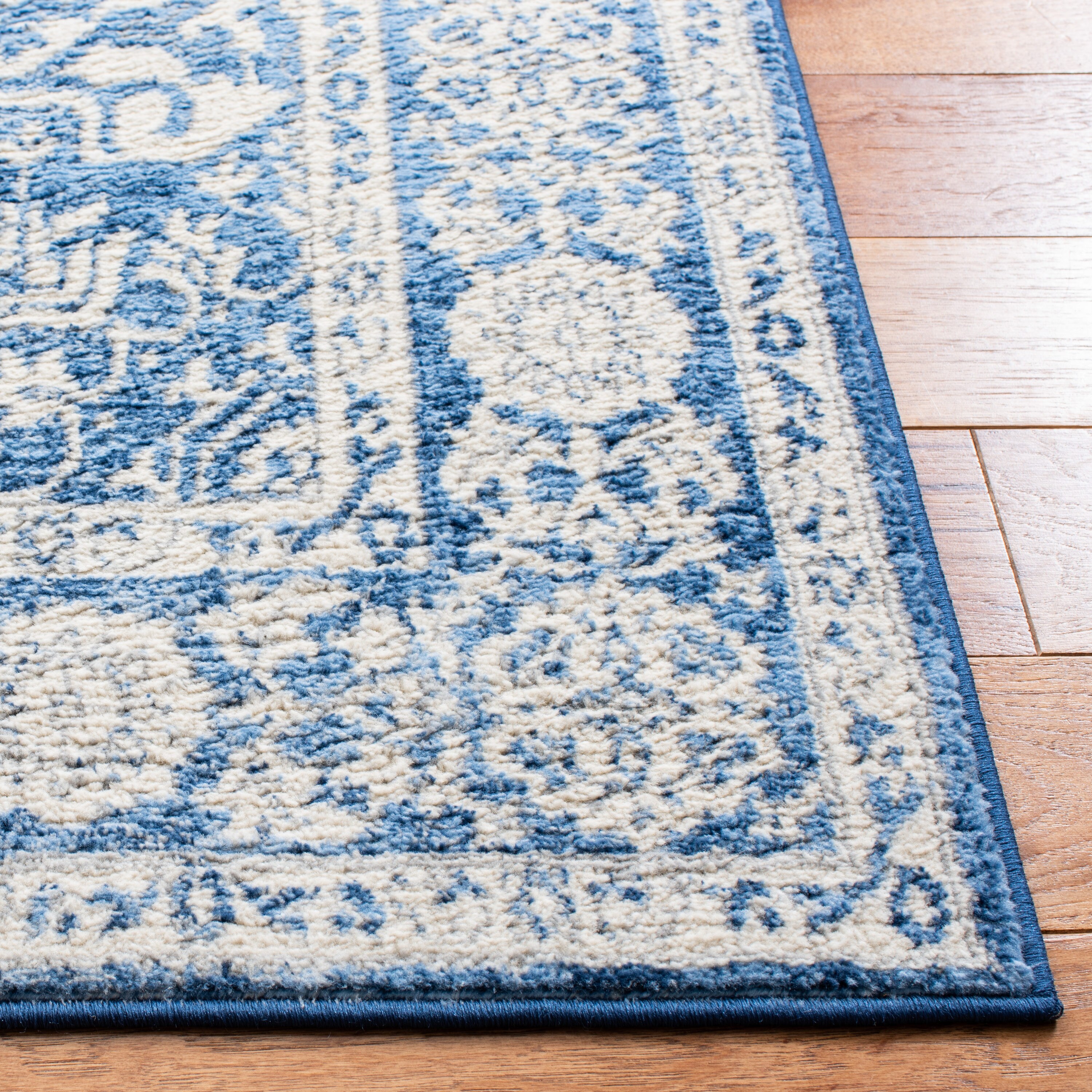 Safavieh BNT832A-8 rugs - View #3