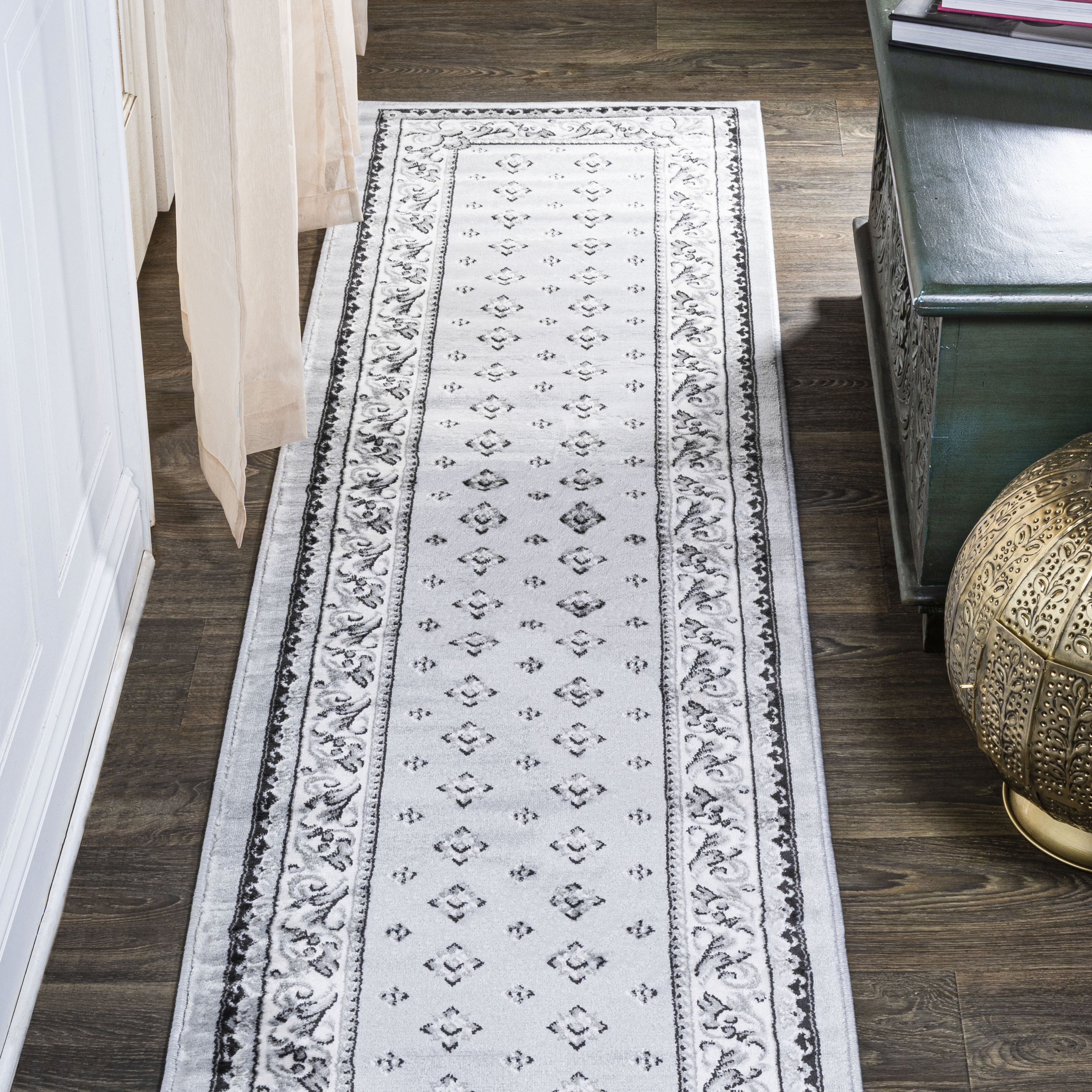 JONATHAN  Y MDP504F-28 MODERN PERSIAN Acanthus French Border 2 x 8 (ft) Flatweave Polypropylene Light Gray/Cream Rectangular Indoor Medallion Persian Runner rug