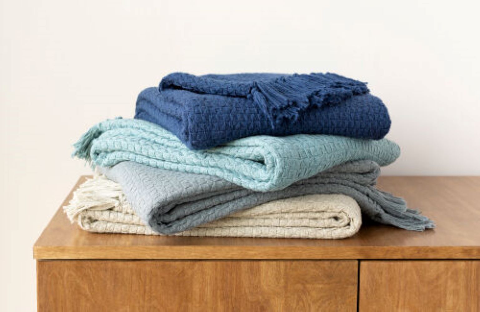 Surya TSS4005-5060 Blankets-And-Throws - View #4