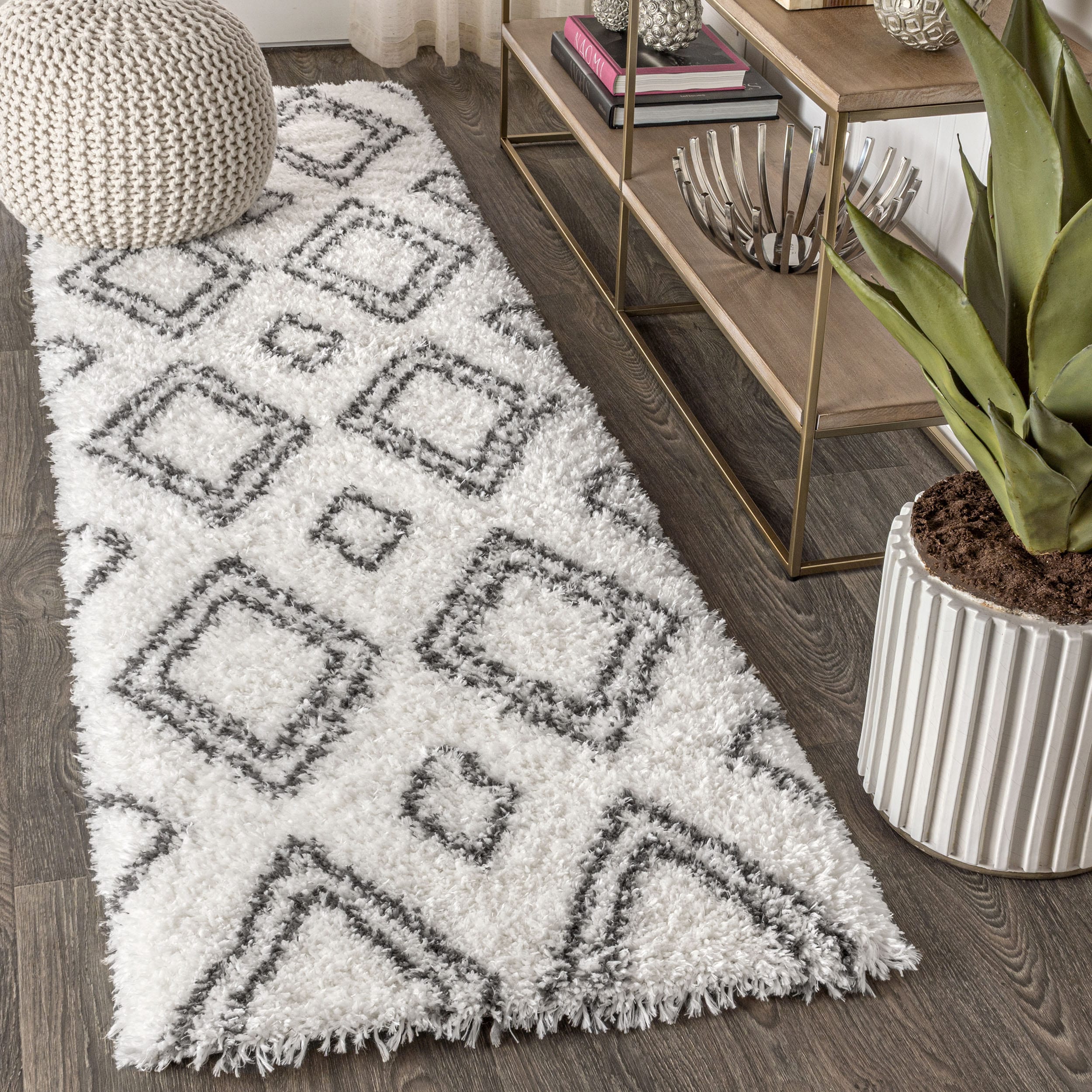 JONATHAN  Y ALA101A-28 Alaska Shag Beni Moroccan Style Diamond 2 x 8 (ft) Loomed Polyester Ivory/Dark Gray Rectangular Indoor Bohemian/Eclectic Runner rug