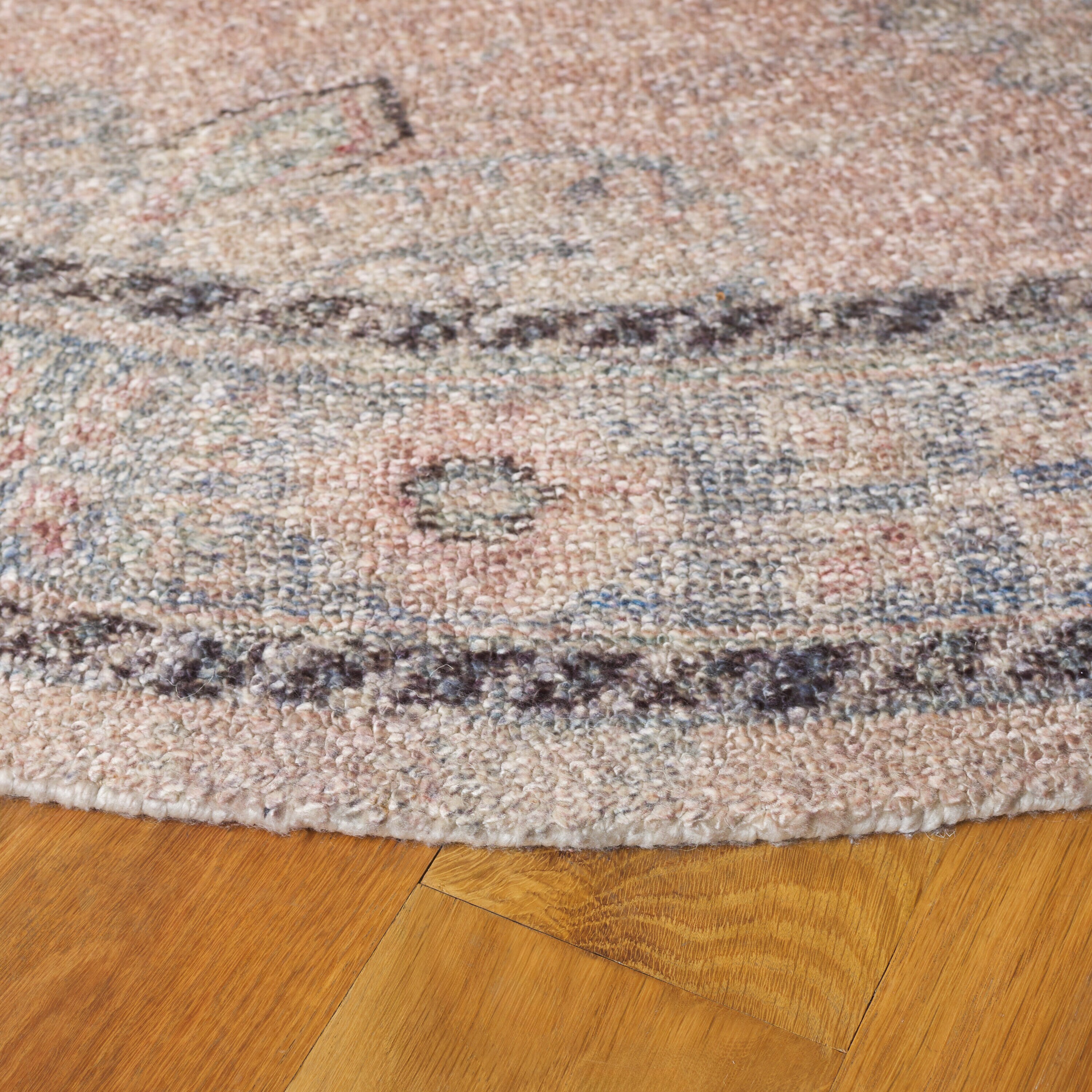 Safavieh CLV801F-6R rugs - View #3