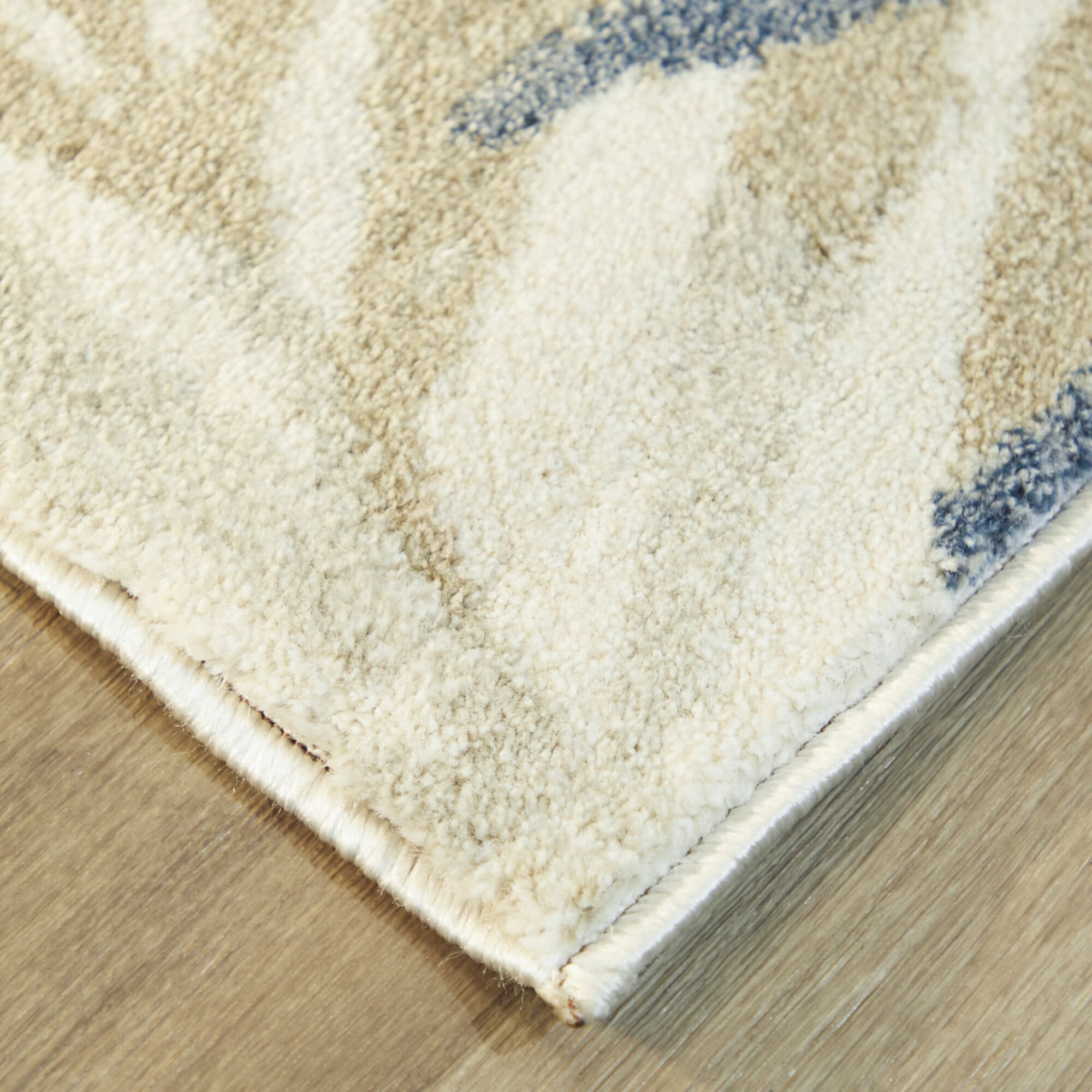 Margaret Tropical Blue and Beige Synthetic 8' x 10' Area Rug