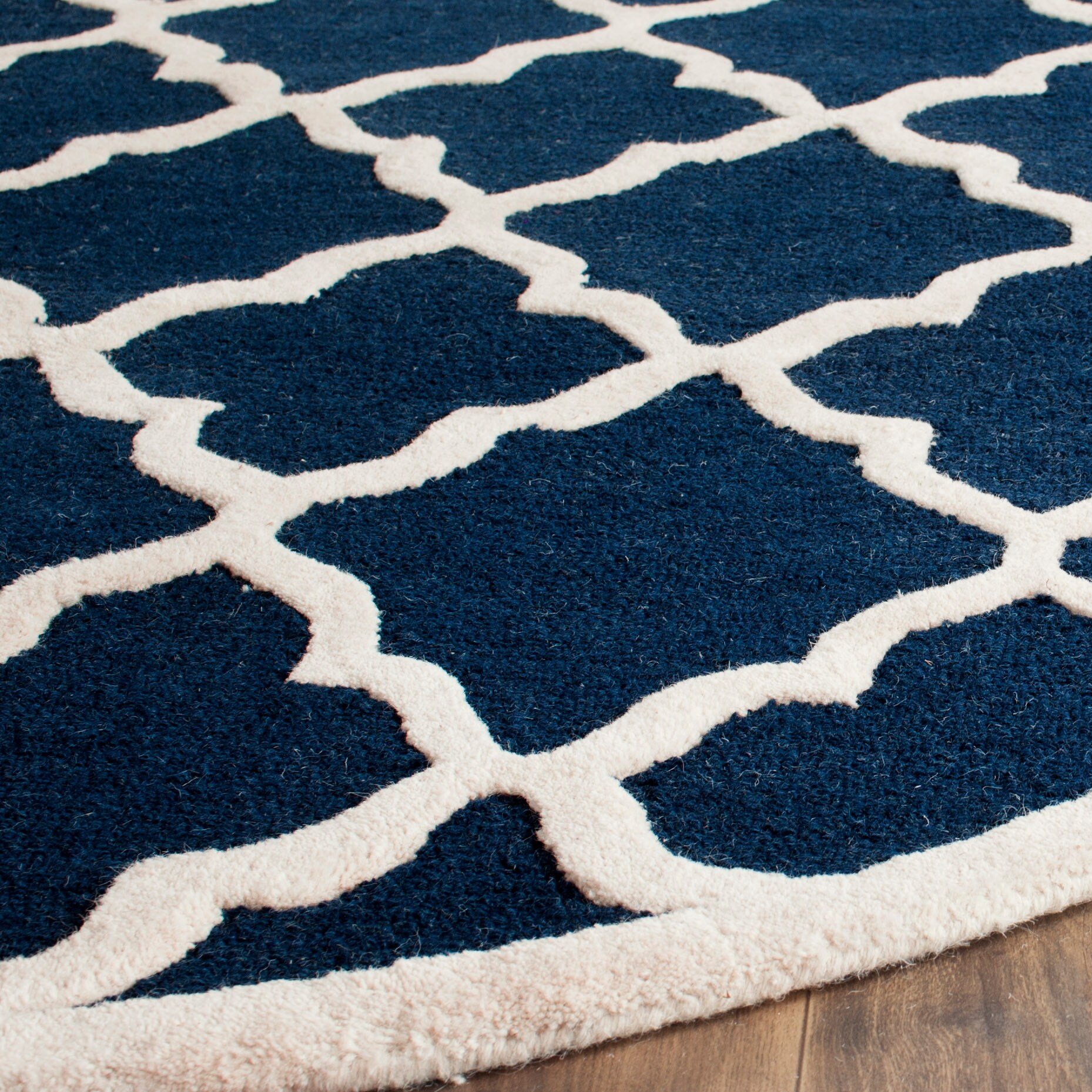 Safavieh CAM312M-6R rugs - View #3