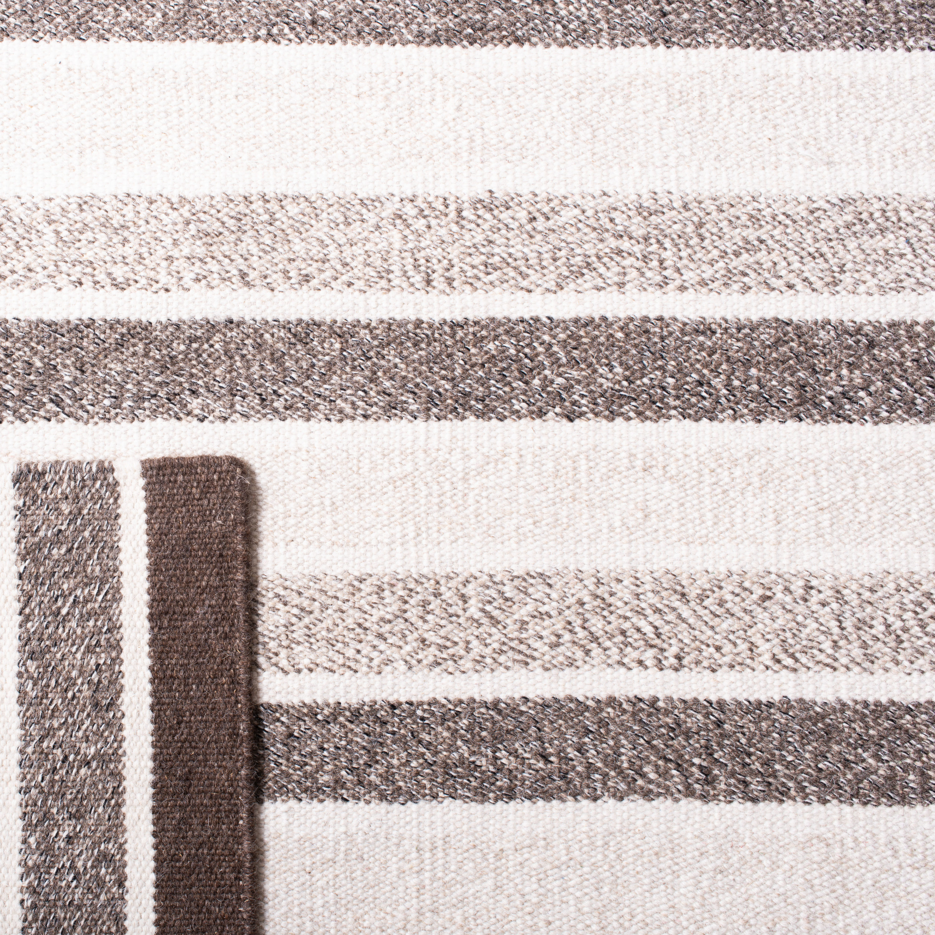Safavieh KLM151B-4 rugs - View #4