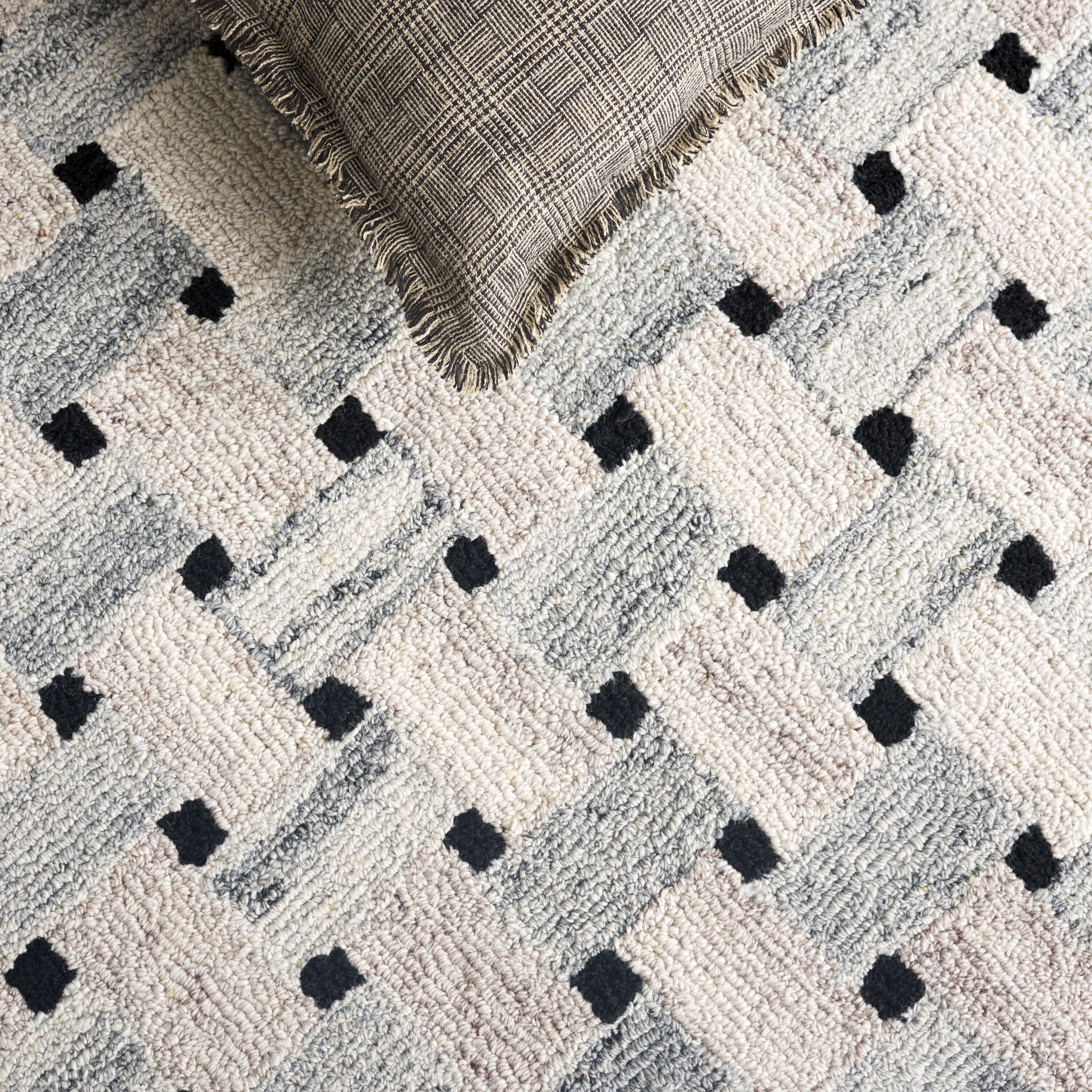 Safavieh GRE302F-5 rugs - View #4