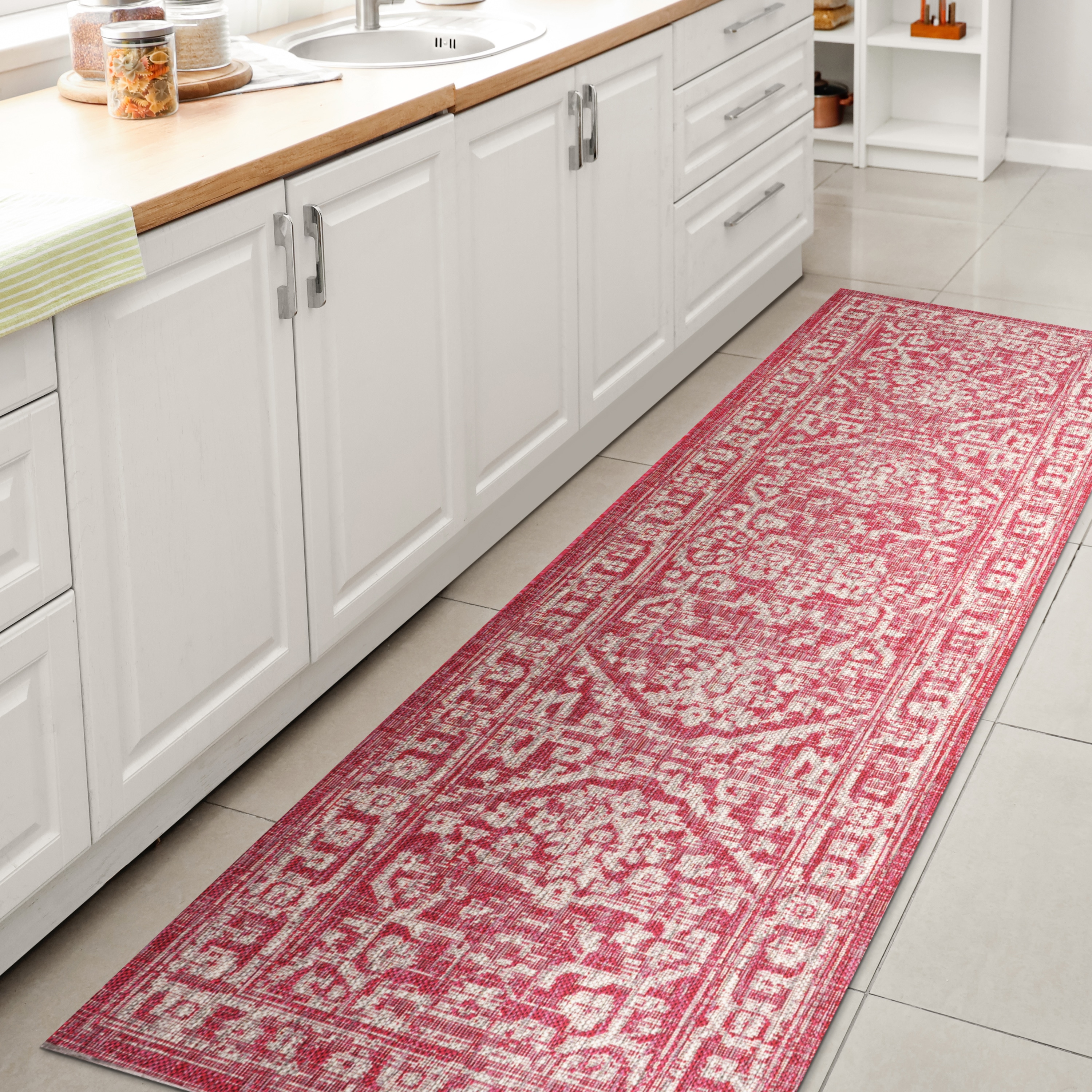 JONATHAN  Y SMB104E-28 Santa Monica Malta Textured Weave 2 x 8 (ft) Loomed Polypropylene Fuchsia/Light Gray Rectangular Indoor/Outdoor Border Coastal Runner rug