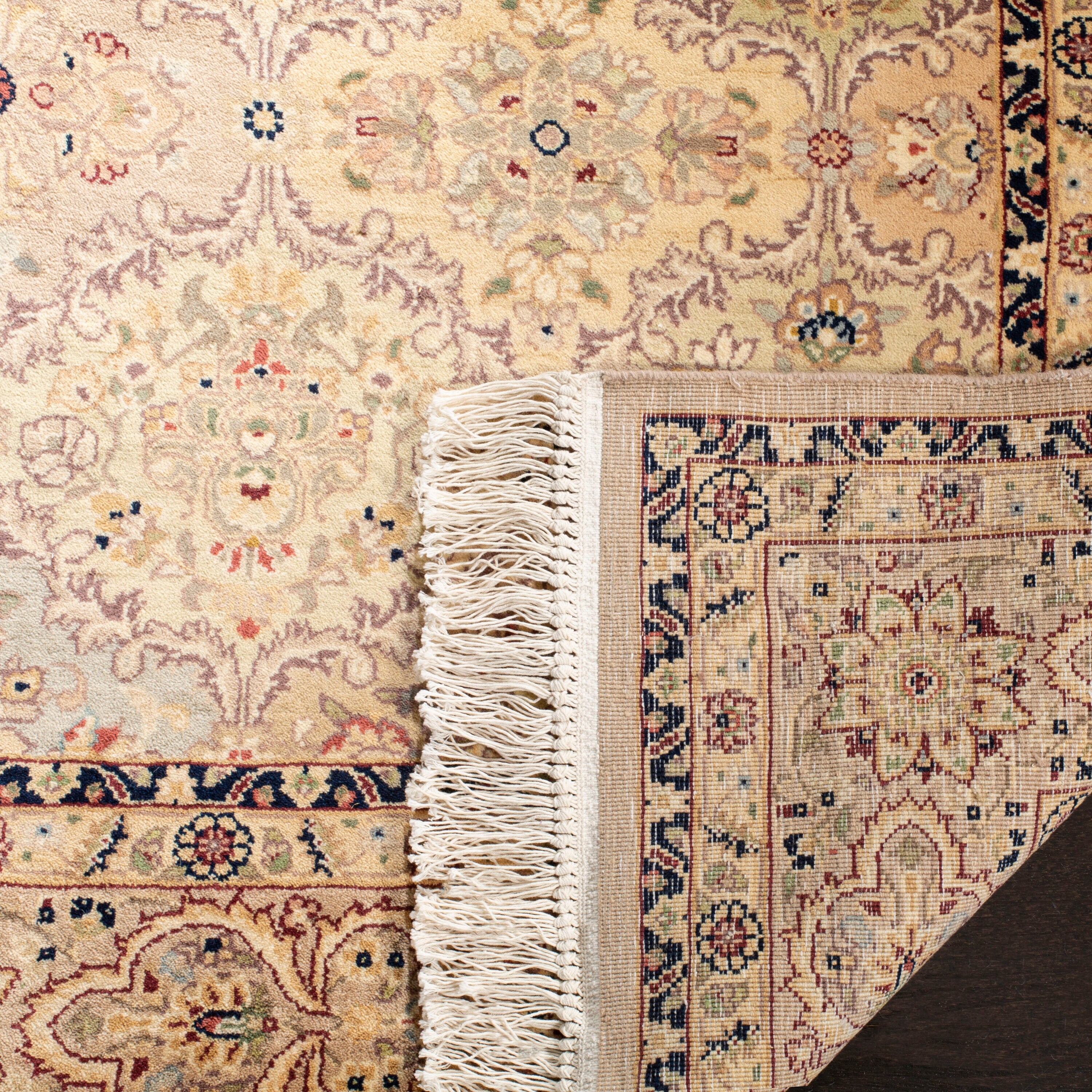 Safavieh V35B-28 rugs - View #3