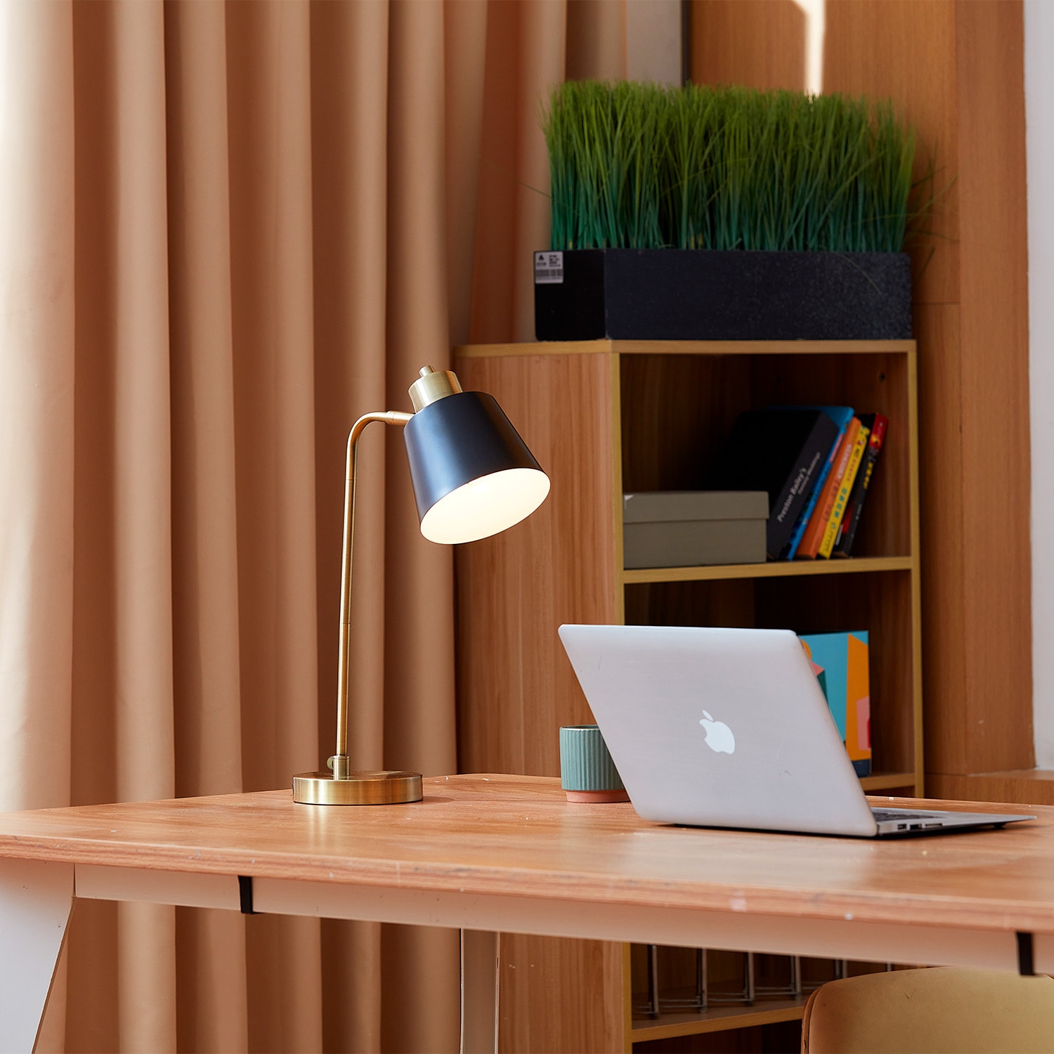 Globe Electric 91006651 18-in Adjustable Matte Brass Standard Desk Lamp with Metal Shade