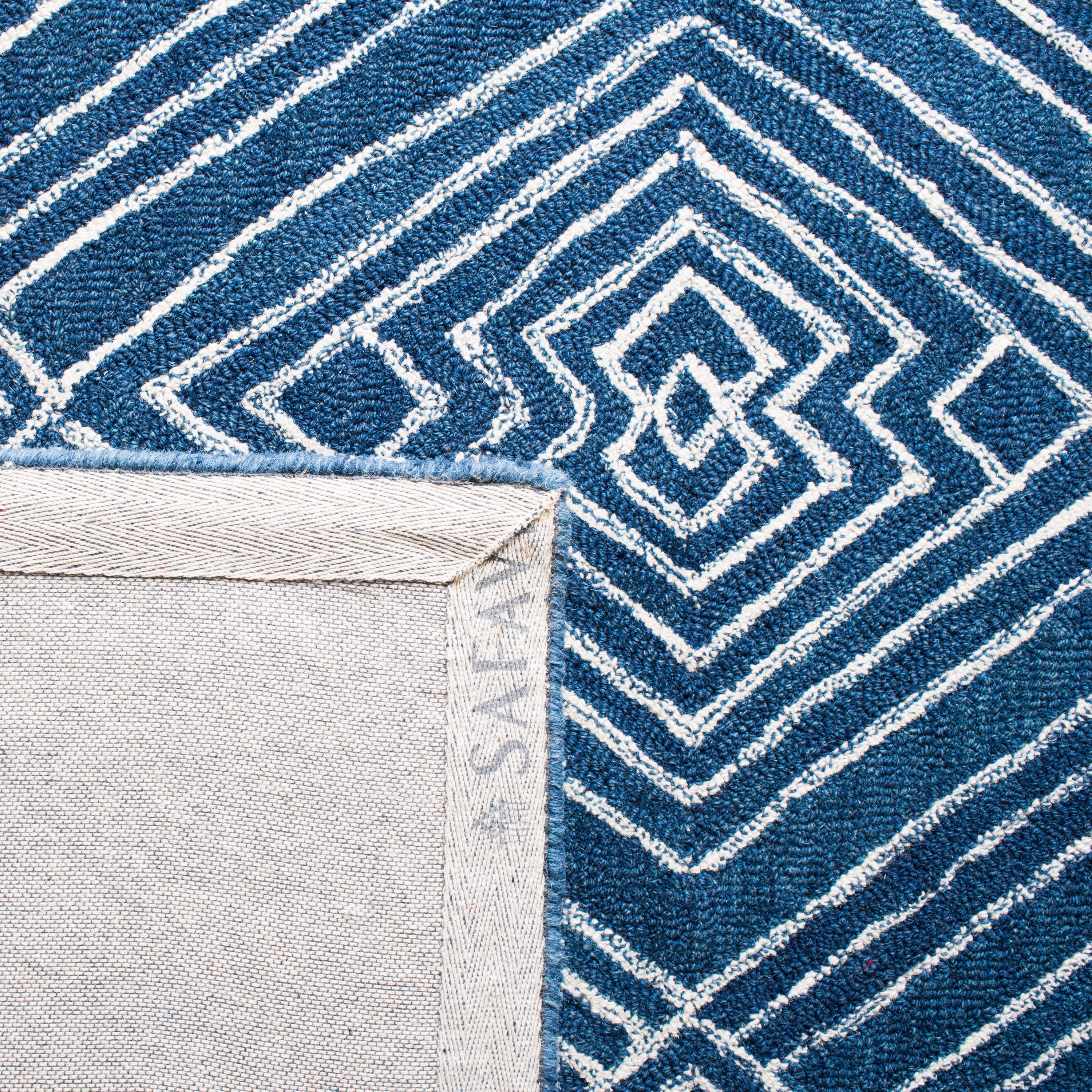 Hand-Tufted Ivory Wool 59" Round Area Rug