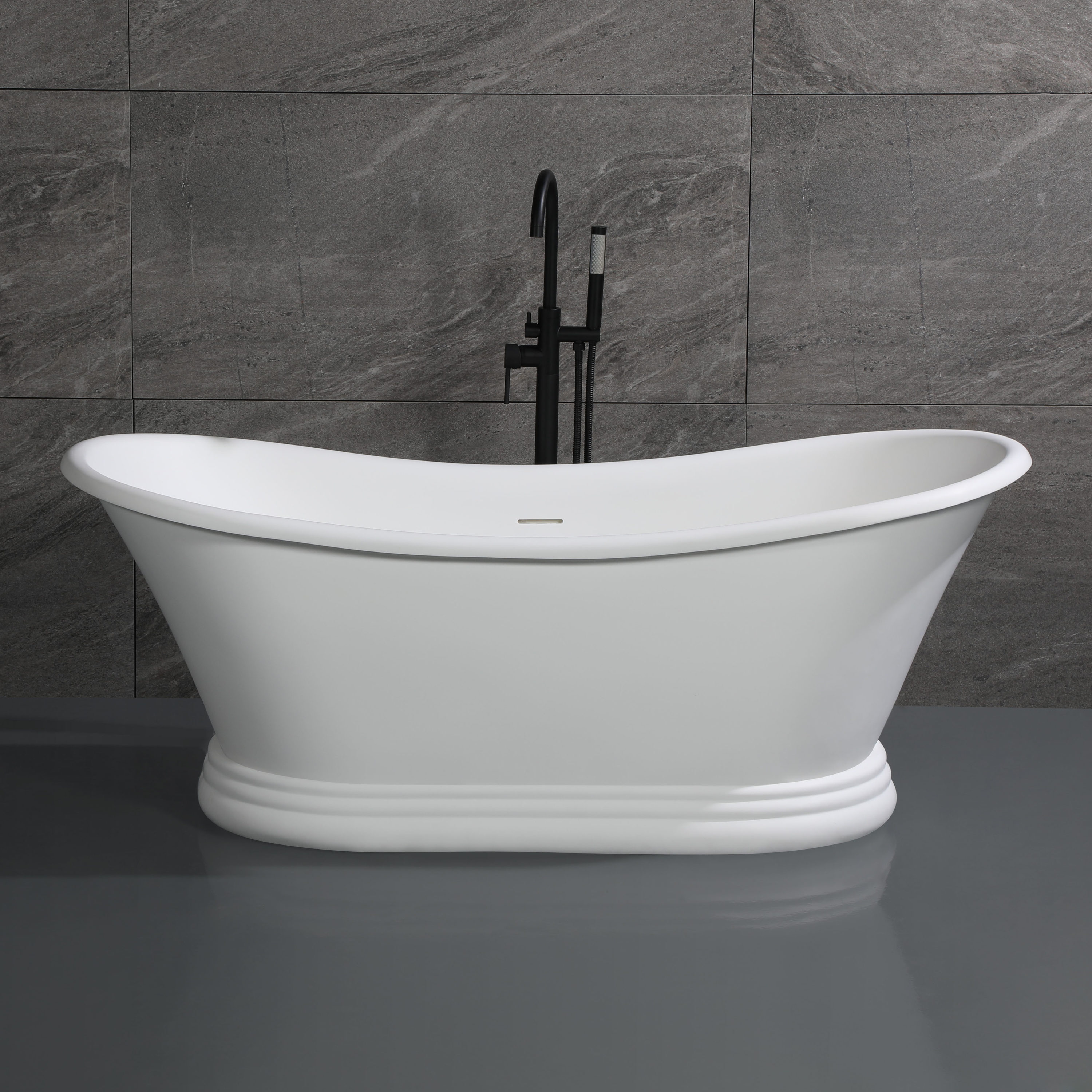 ALFI AB9950 29.5-in x 63.4-in White Matte Polyresin Oval Freestanding Soaking bathtub with Drain ( Center Drain )