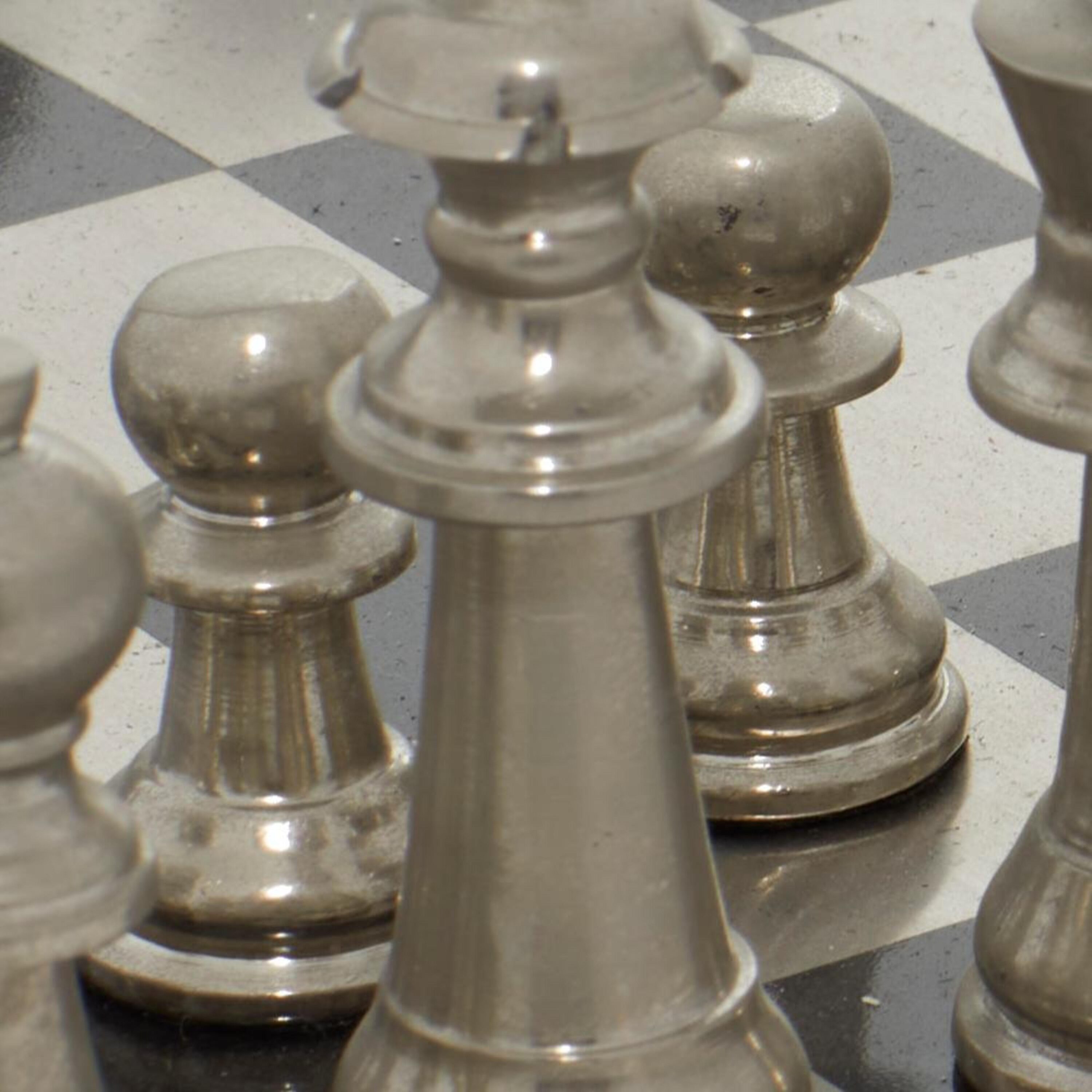 Black and Silver Aluminum Chess Set with Square Board