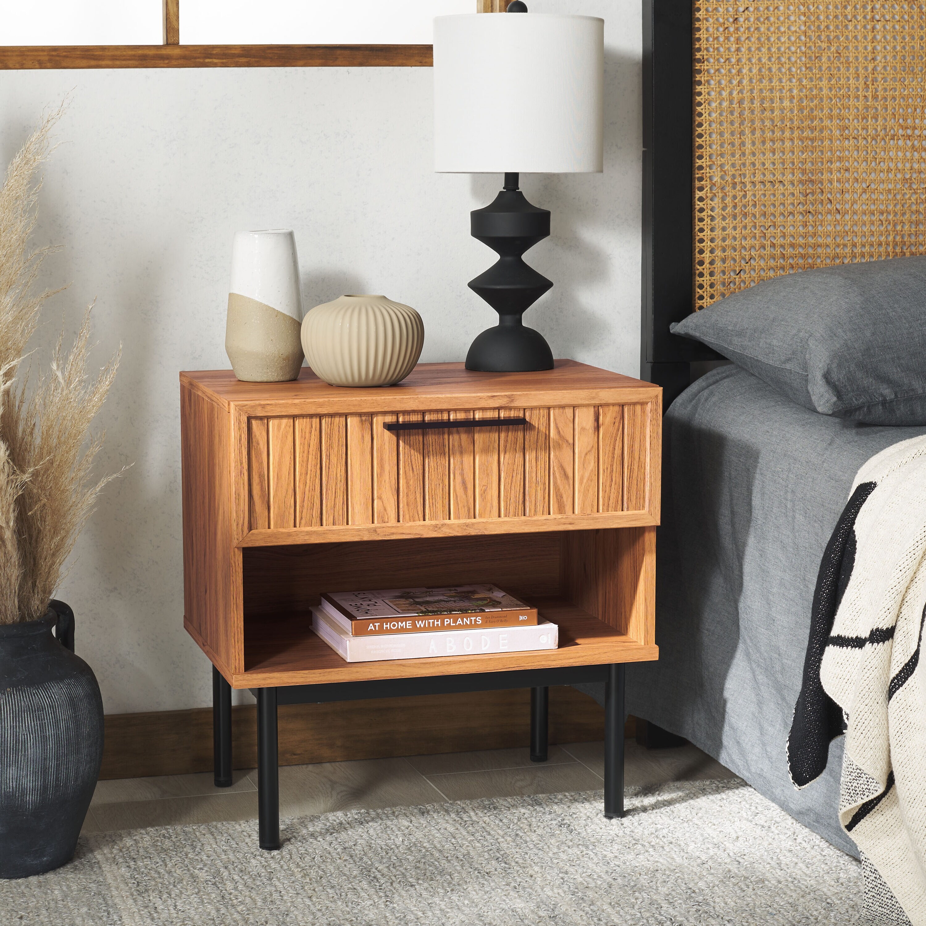 Safavieh NST9607D Axelle Oak/Black Nightstand