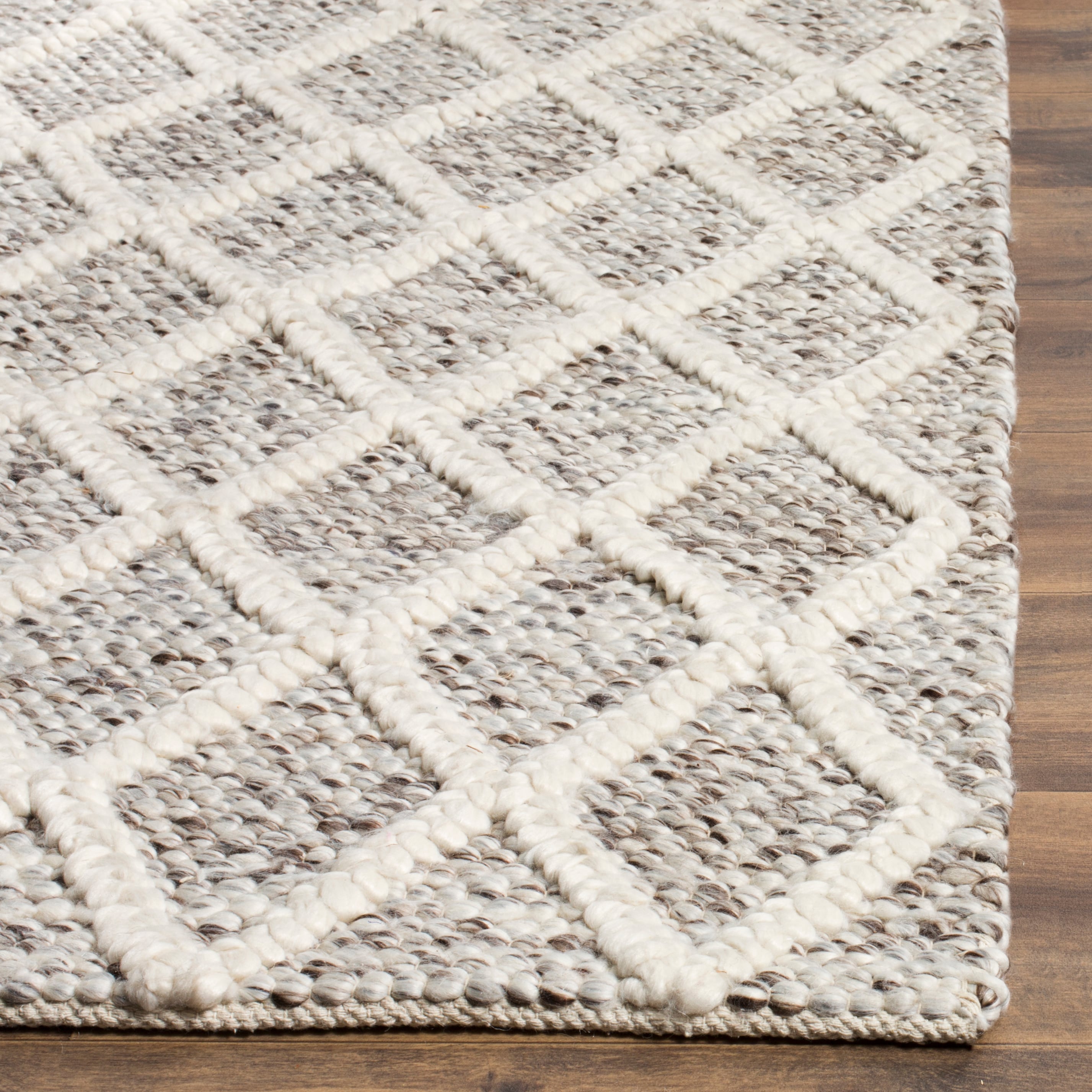 Ivory and Stone Tufted Wool Reversible Rectangular Rug 2' x 3'
