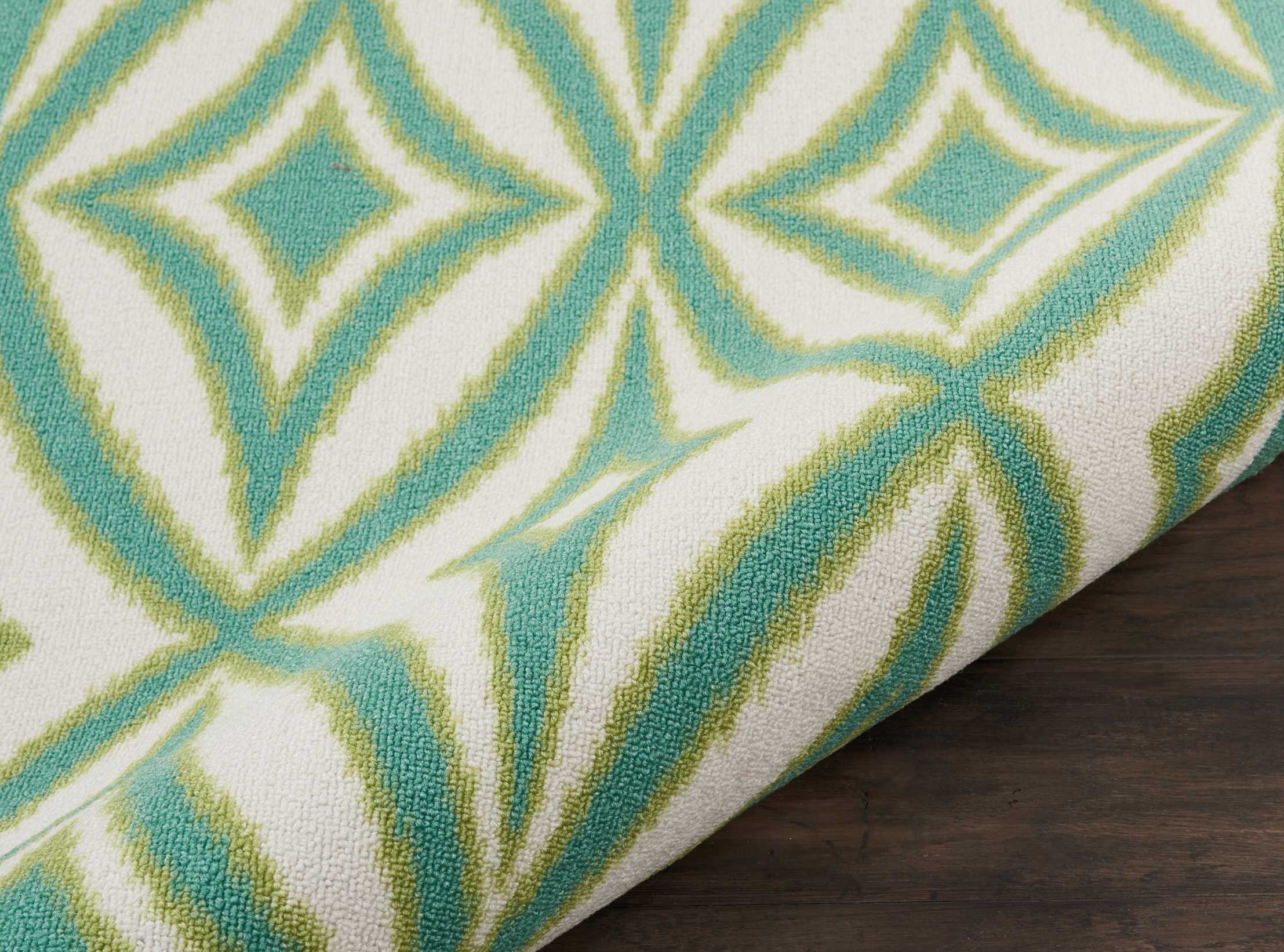Carnival Geometric 27'' Easy-Care Silk & Synthetic Area Rug