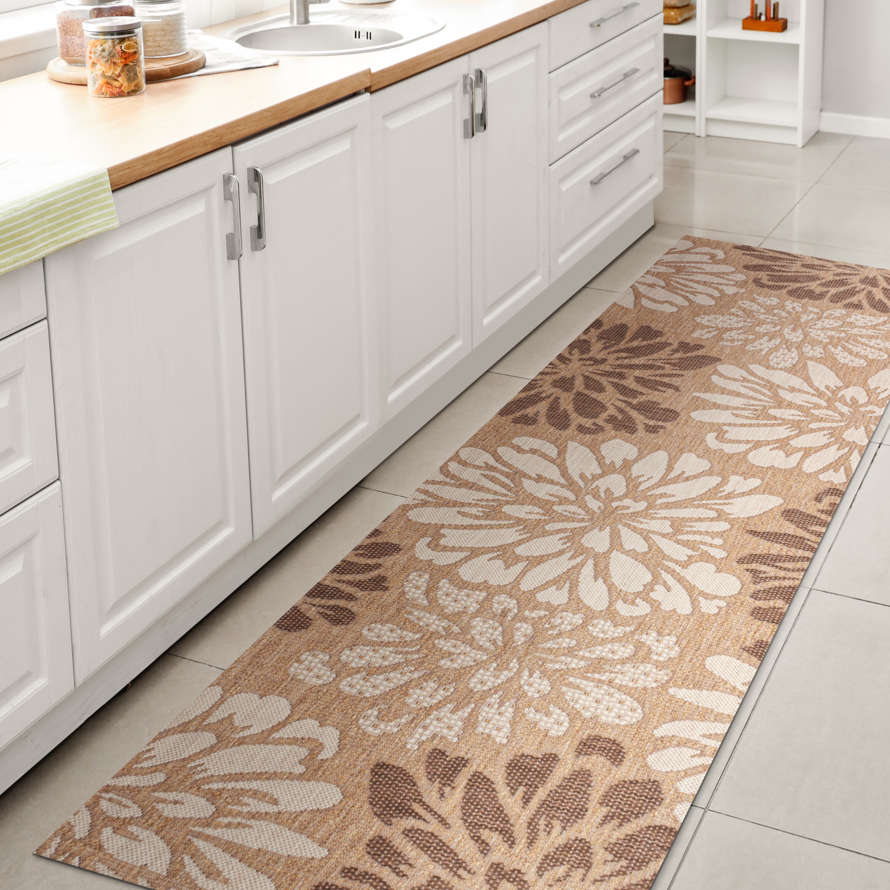 JONATHAN  Y SMB110I-210 Santa Monica Zinnia Textured Weave Floral 2 x 10 (ft) Loomed Polypropylene Brown/Cream Rectangular Indoor/Outdoor Floral/Botanical Bohemian/Eclectic Runner rug
