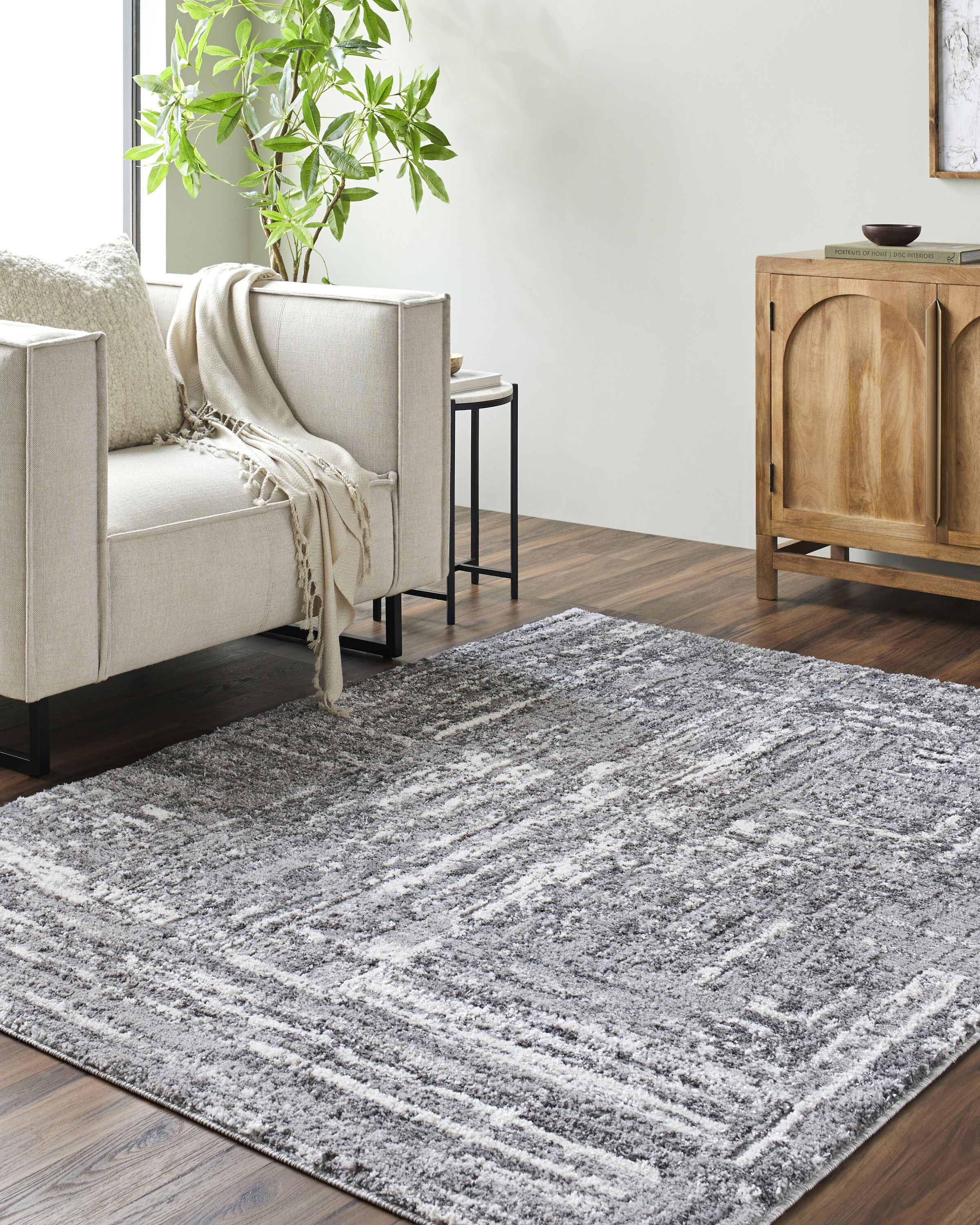Livabliss ARP2304-71010 Andorra 8 x 10 (ft) Loomed Polyester/Polypropylene Metallic - Silver Rectangular Indoor Abstract French Country Area rug