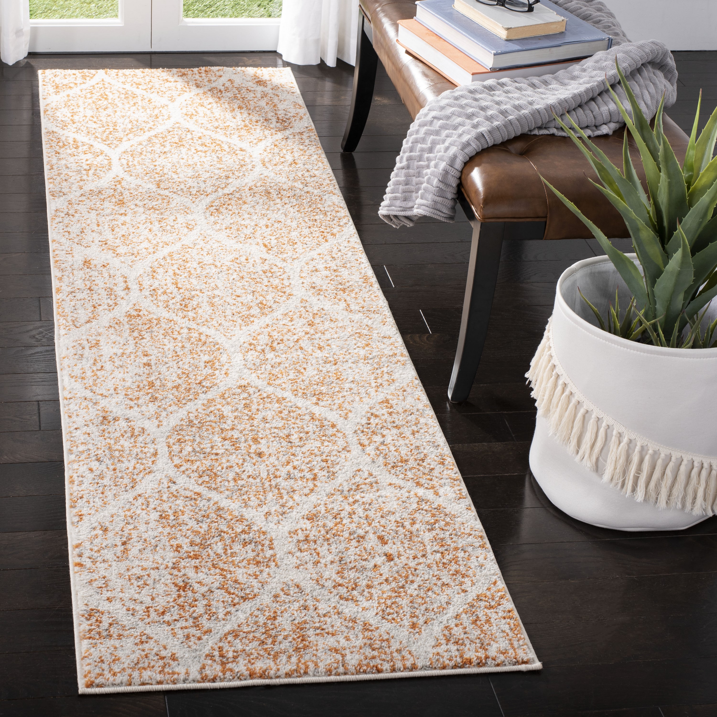 Safavieh MAD604H-28 Madison Westmont 2 x 8 (ft) Loomed Synthetic Cream/Orange Rectangular Indoor Trellis Vintage Runner rug