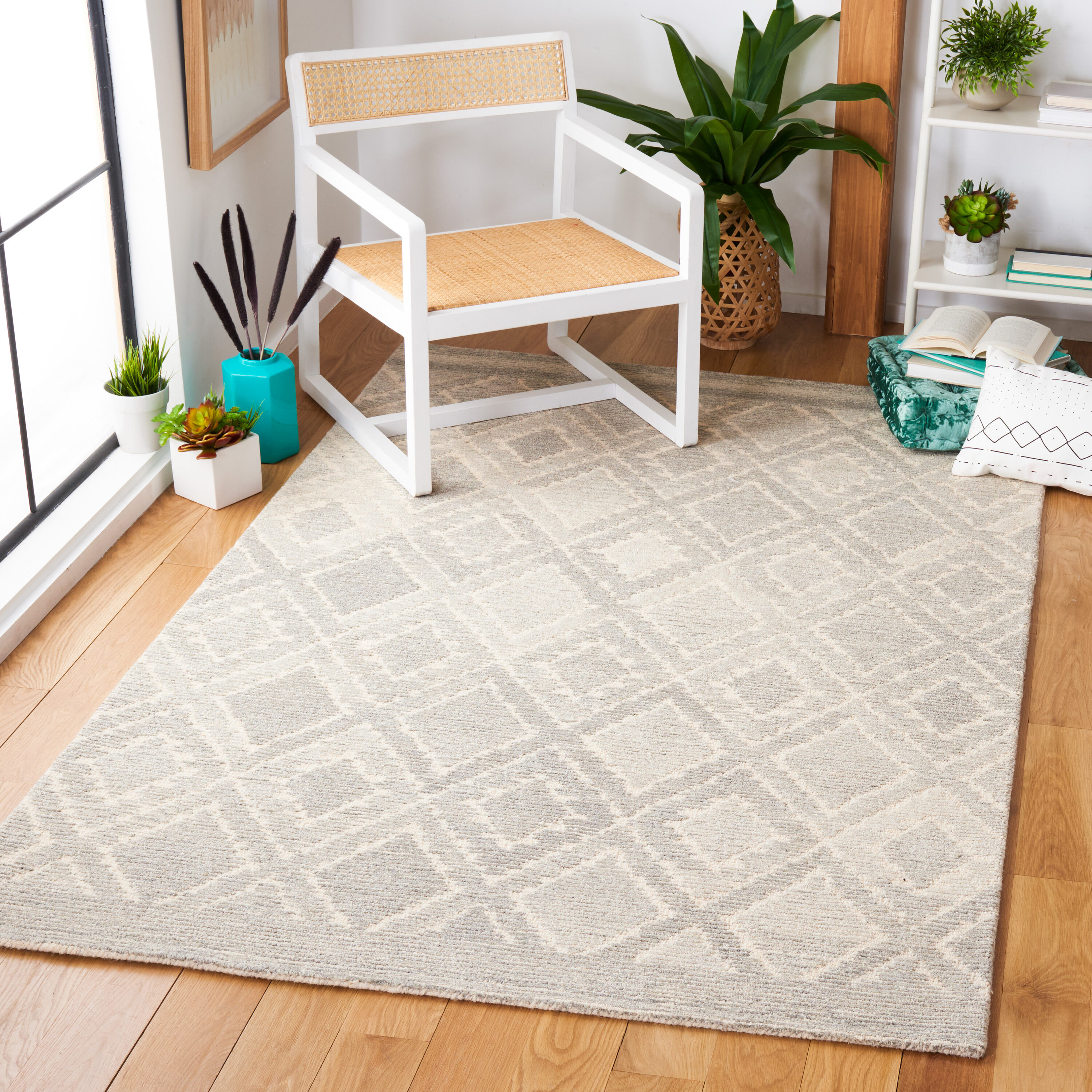  Casablanca 305 Beige/Gray Contemporary 4ft x 6ft Small Rectangle Rug