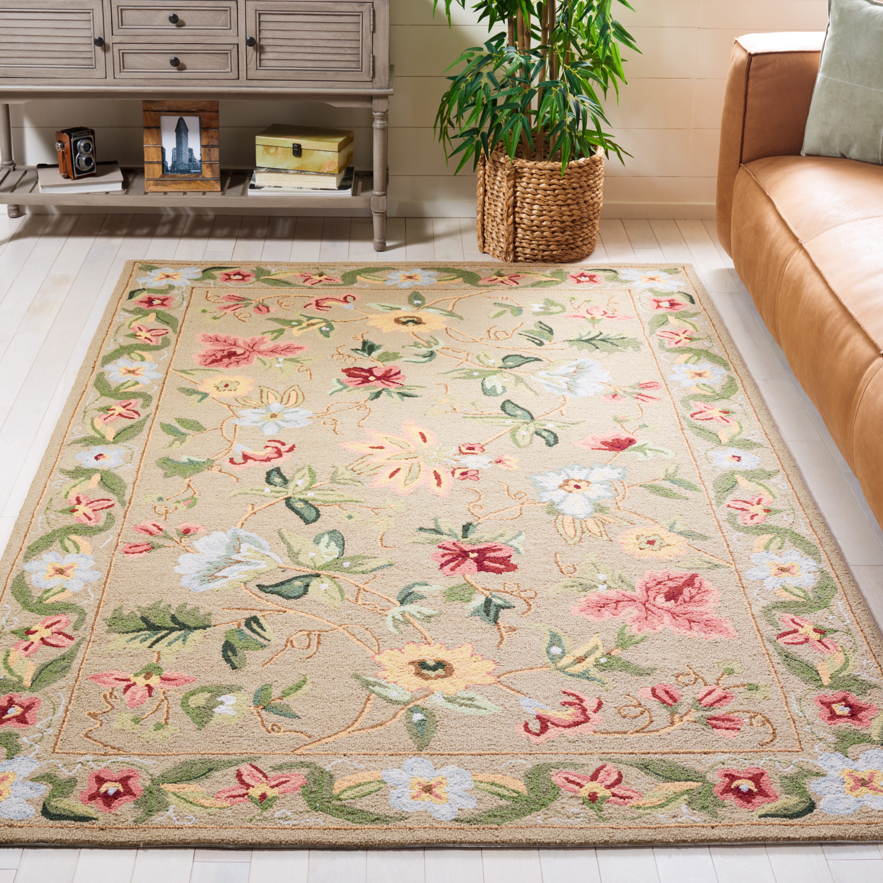  Hk311 Beige Country Floral 3ft-9in x 5ft-9in Small Rectangle Rug