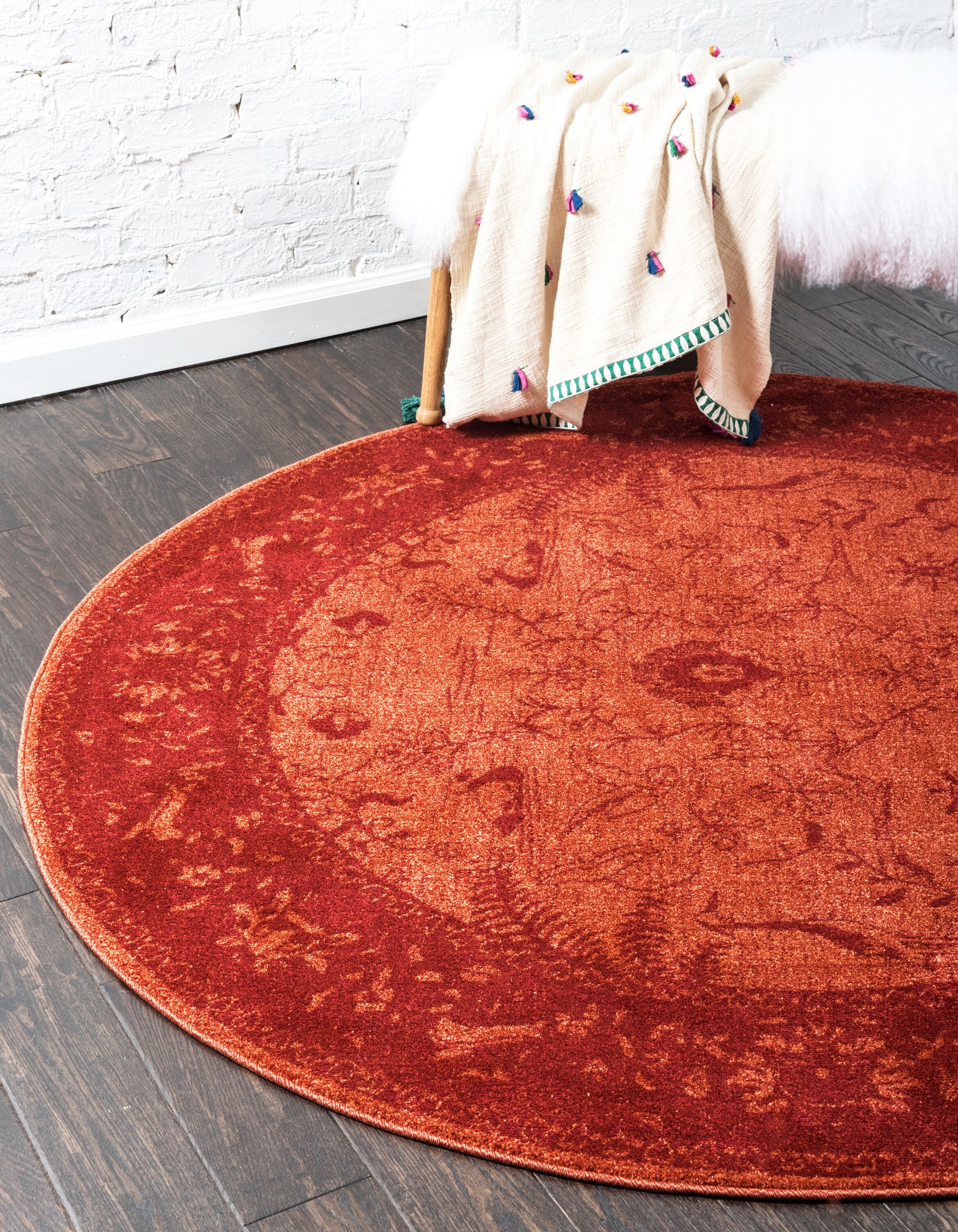 Unique Loom 3114643 Floral La Jolla 8 x 8 (ft) Loomed Polypropylene Orange/Burgundy Round Indoor Floral/Botanical Area rug