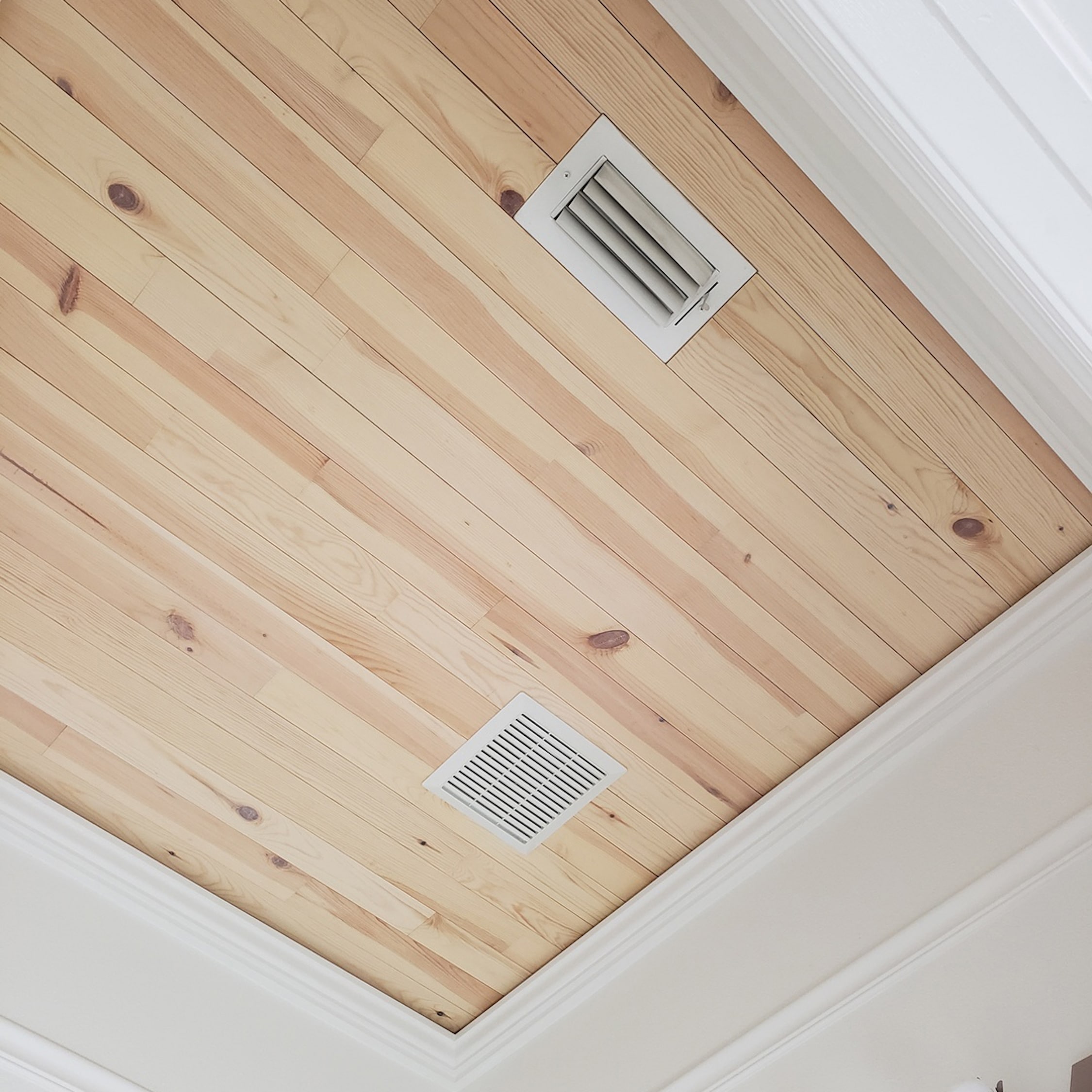 Timberchic 713 3-in x 1-ft Baxter Blonde Pine Wall Plank ( 20-sq ft )