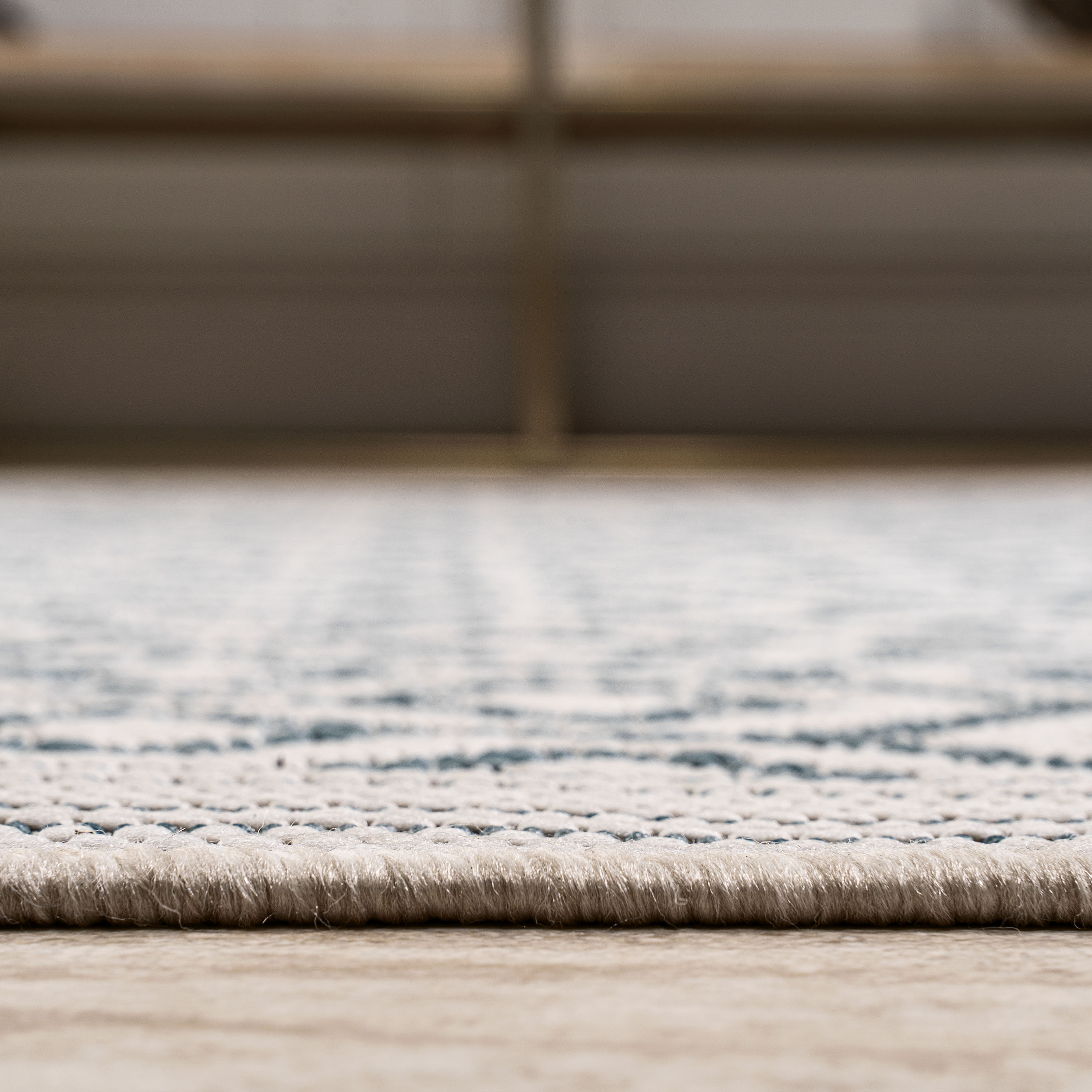 Gray and Teal Diamond Trellis 8' x 10' Indoor/Outdoor Rug