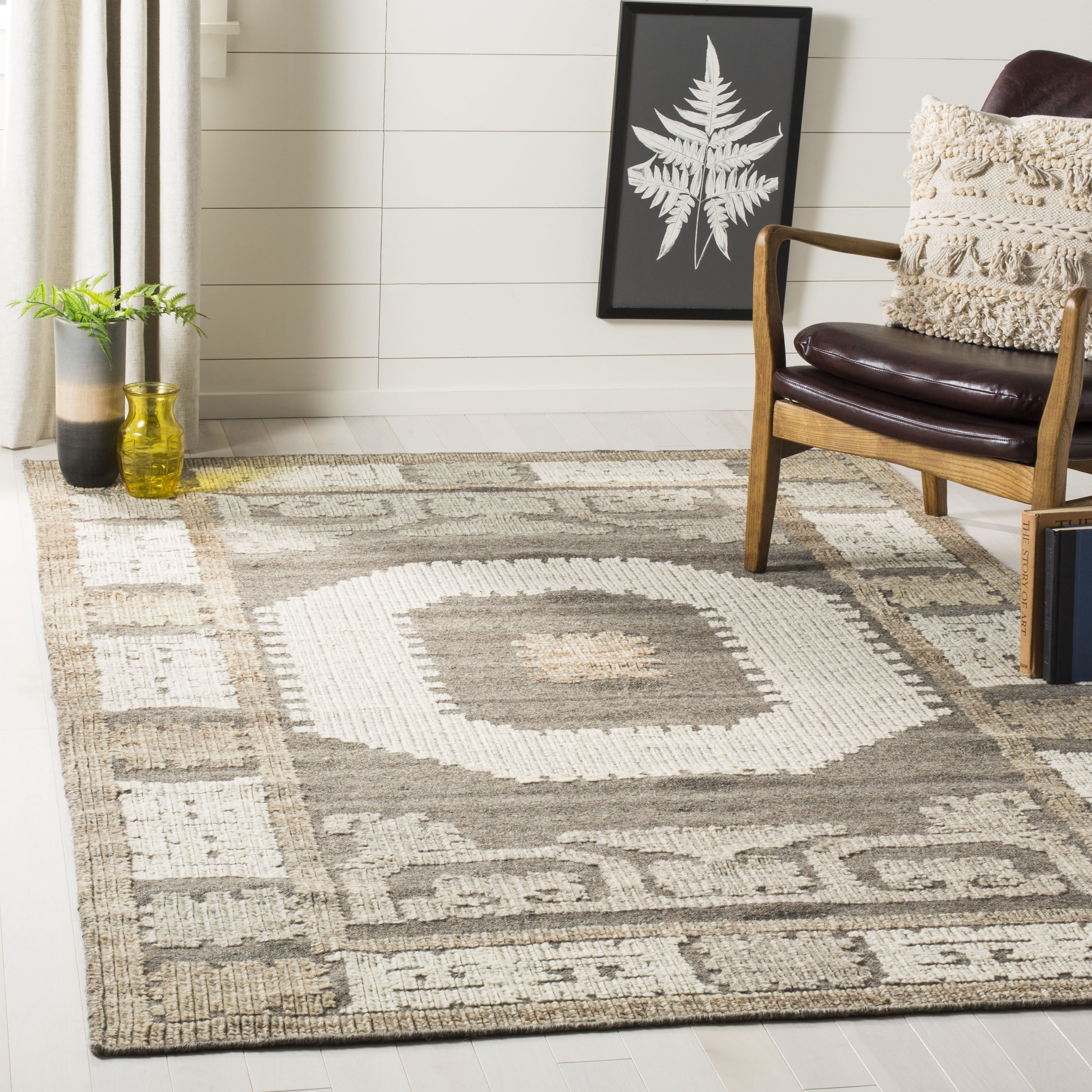 Ivory Essence Hand-Knotted Wool and Viscose 2' x 3' Area Rug