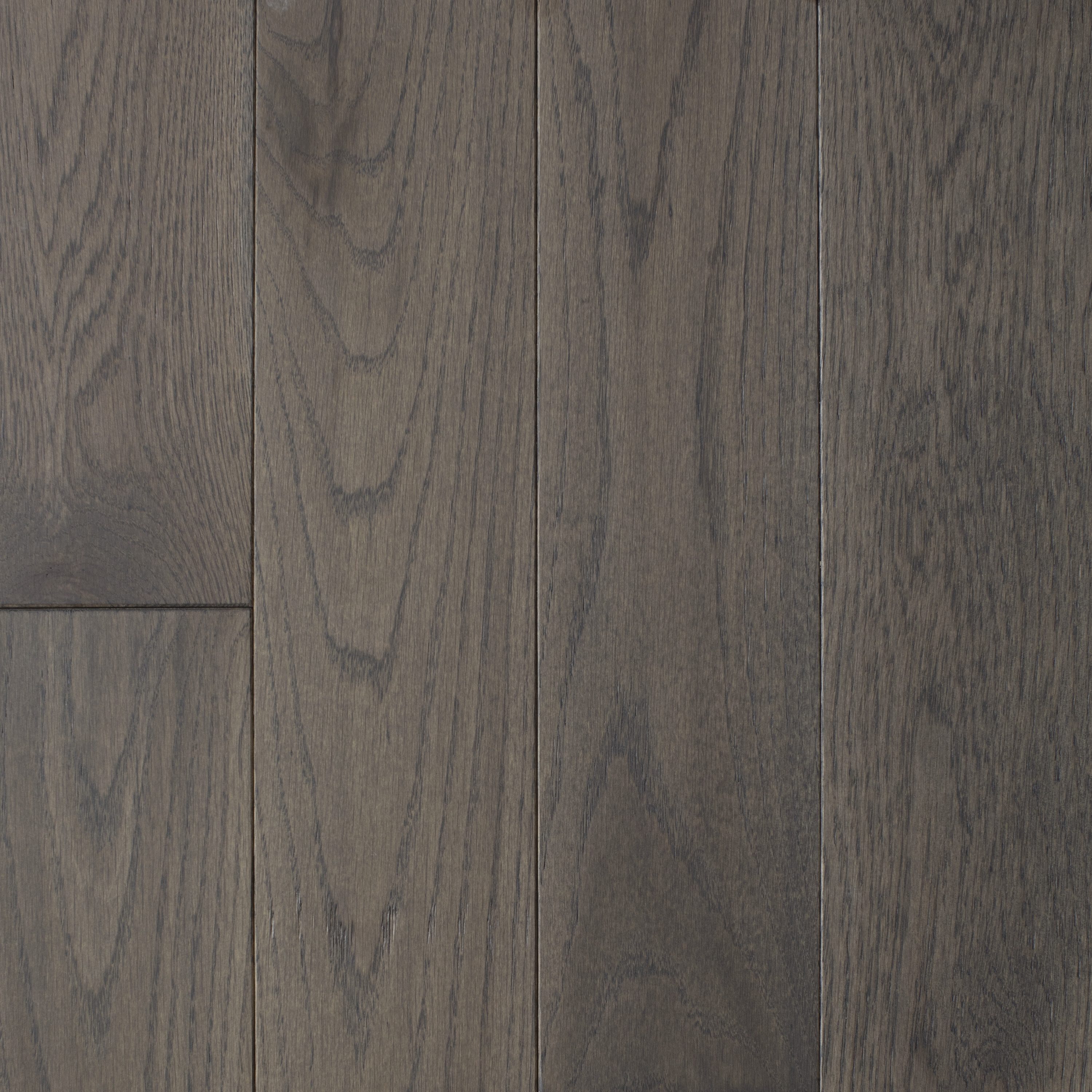 Green Leaf 24809 Iron Gate White Oak 4-in W x 3/4-in T x Varying Length Wirebrushed Solid Hardwood Flooring (16-sq ft/Carton)