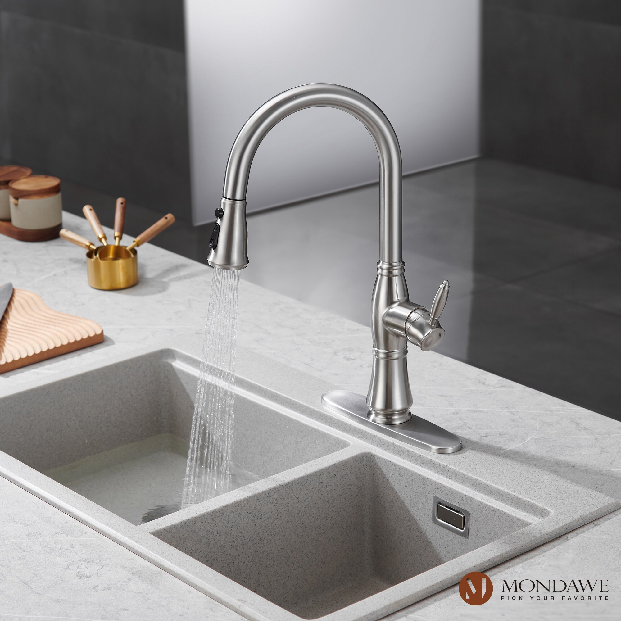 Mondawe Brushed Nickel Single Handle Pull-down Kitchen Faucet with Deck ...