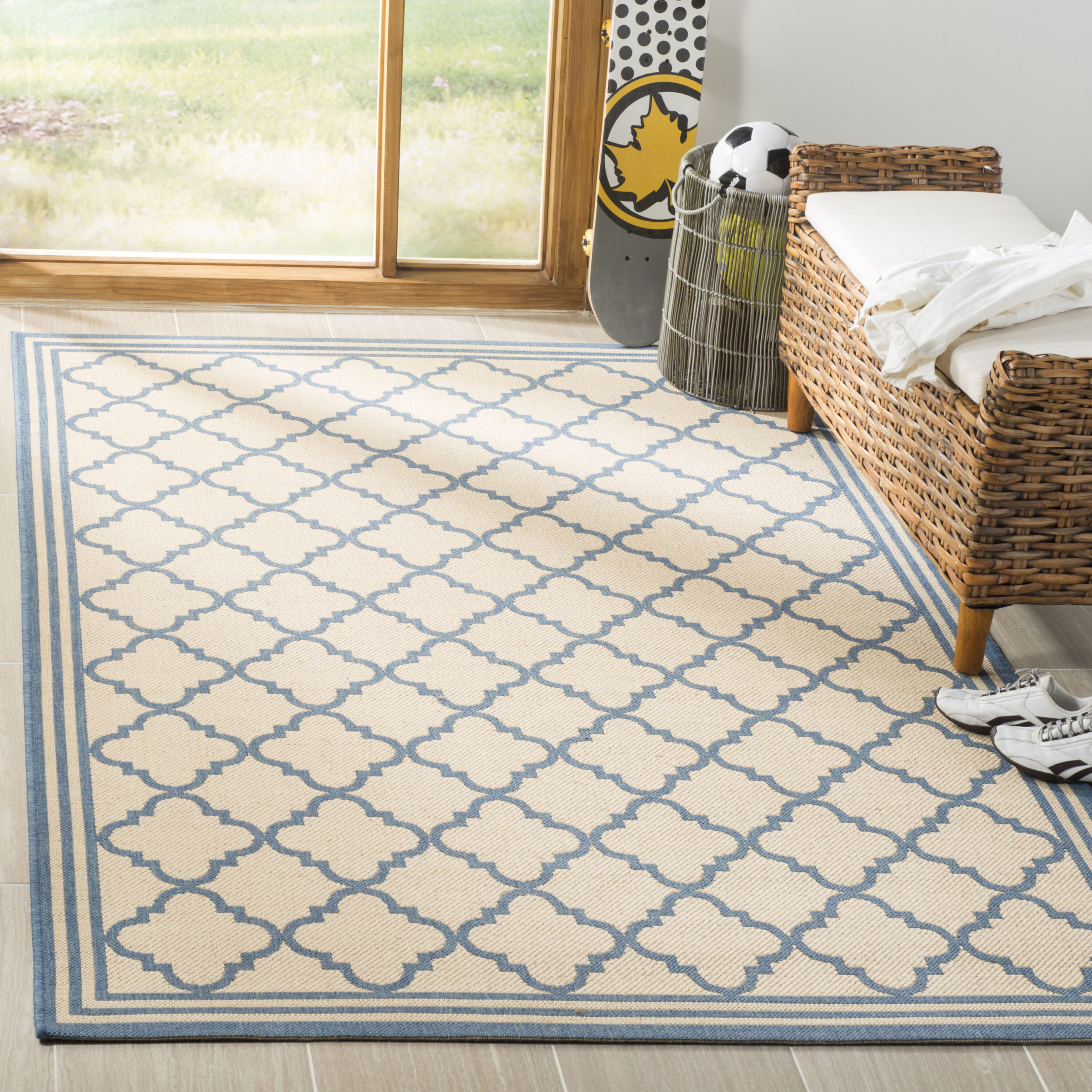 Safavieh LND121N-6SQ Linden Lattice 7 x 7 (ft) Loomed Polypropylene Cream/Blue Square Indoor Trellis Bohemian/Eclectic Area rug