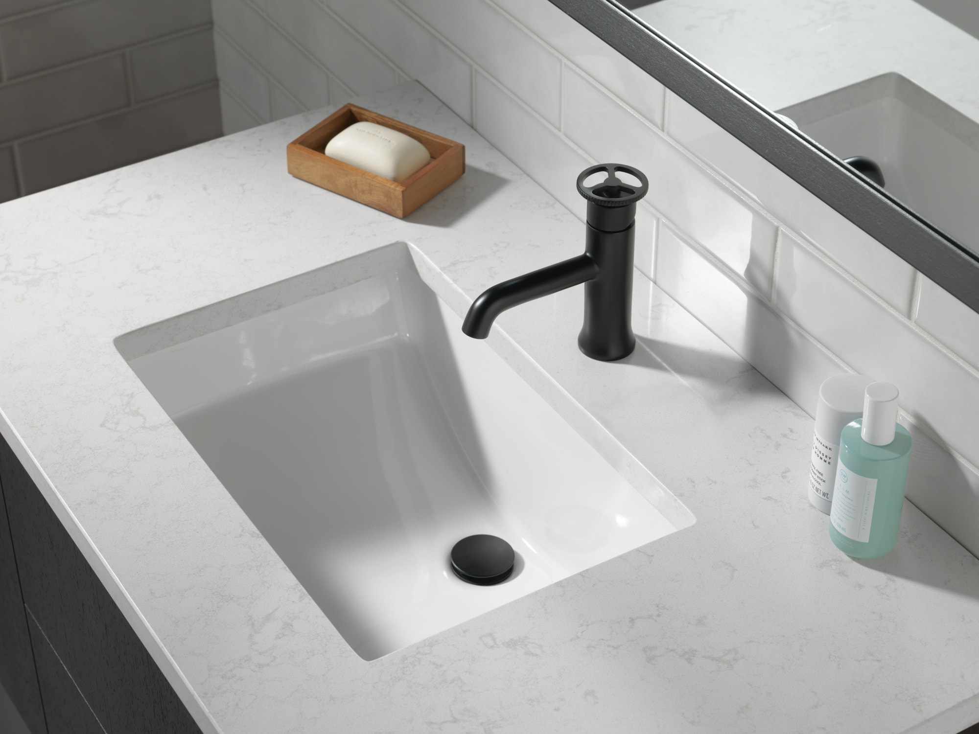 Delta 558-BLLPU-DST Lavatory-Faucets - View #8