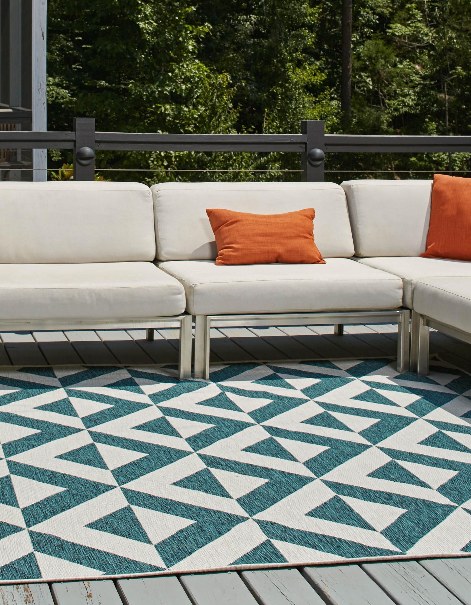 Unique Loom 3152474 Jill Zarin Outdoor 8 x 8 (ft) Loomed Polypropylene Teal Square Indoor/Outdoor Geometric Area rug