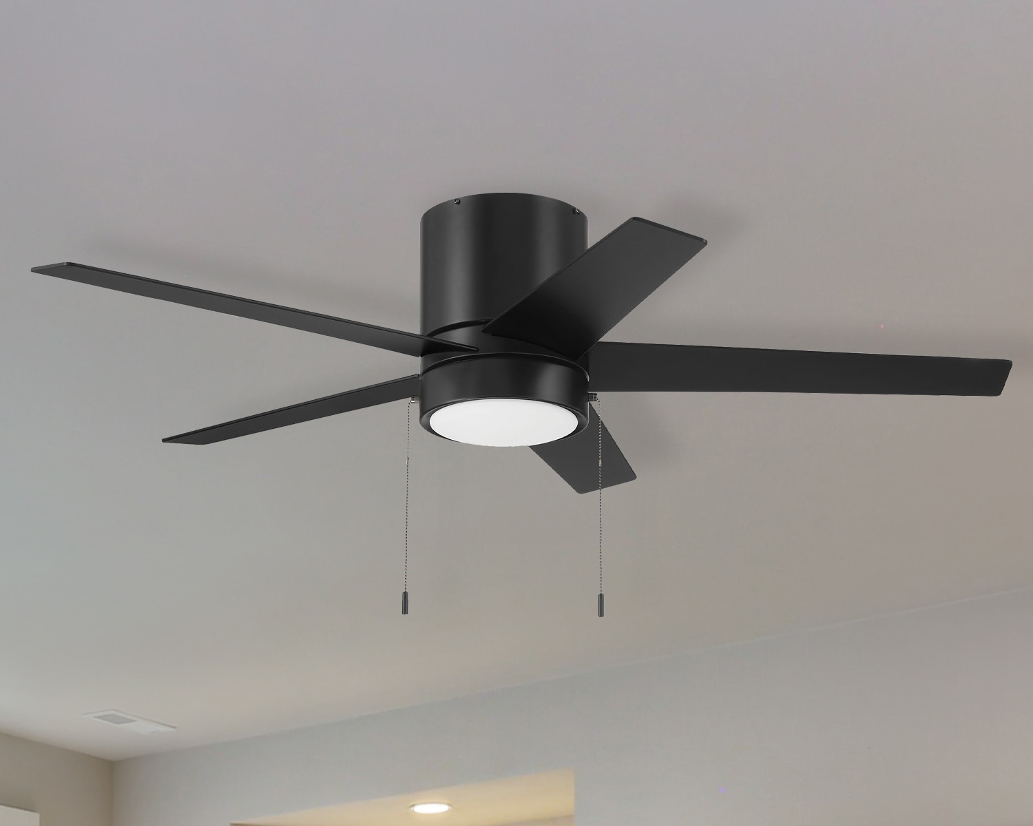 Quonta 52-in Matte Black with Matte Black/Auburn Blades Integrated LED Indoor Flush Mount Ceiling Fan with Light (5-Blade) | - Harbor Breeze CFH52MBK5L