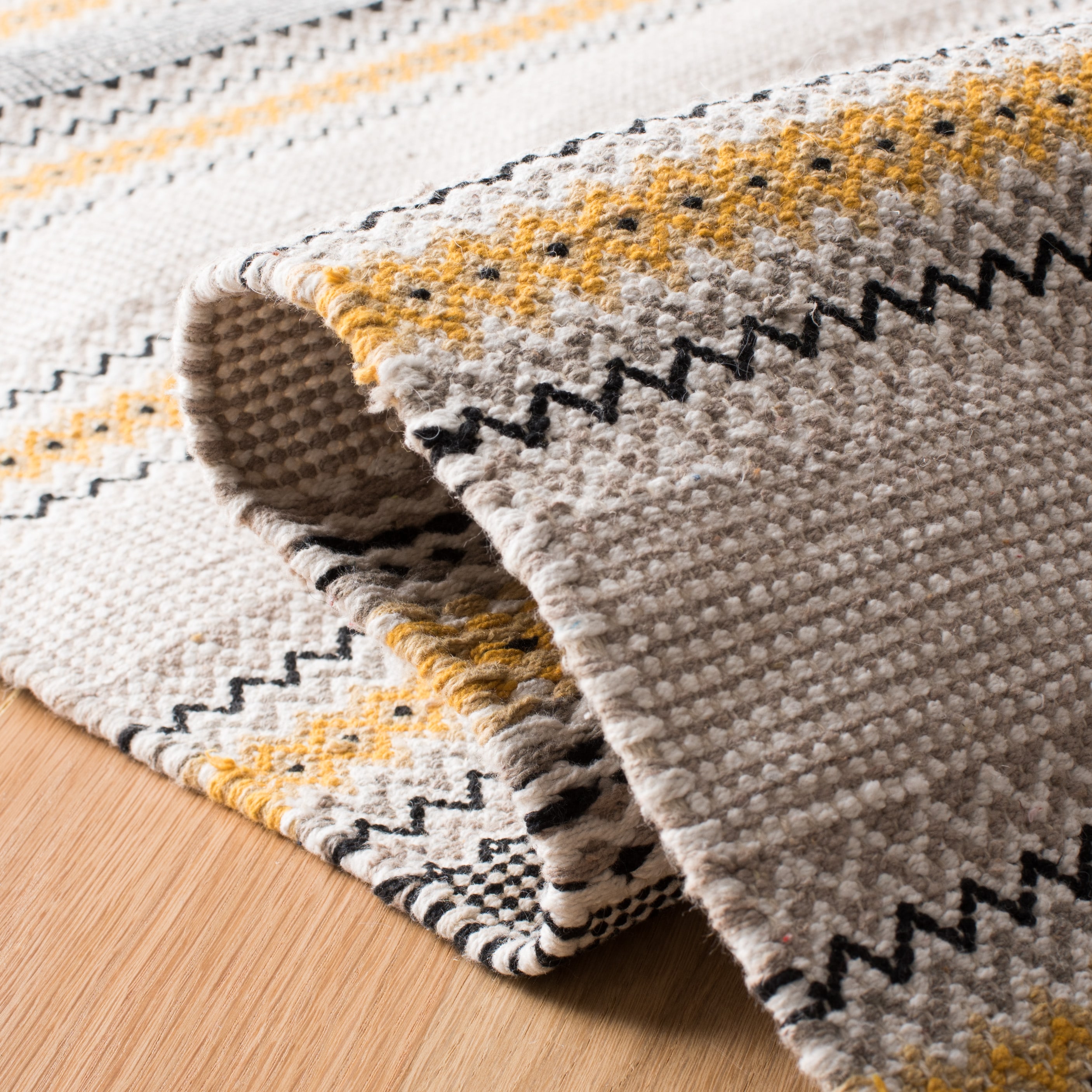 Safavieh MTK536D-3 rugs - View #5