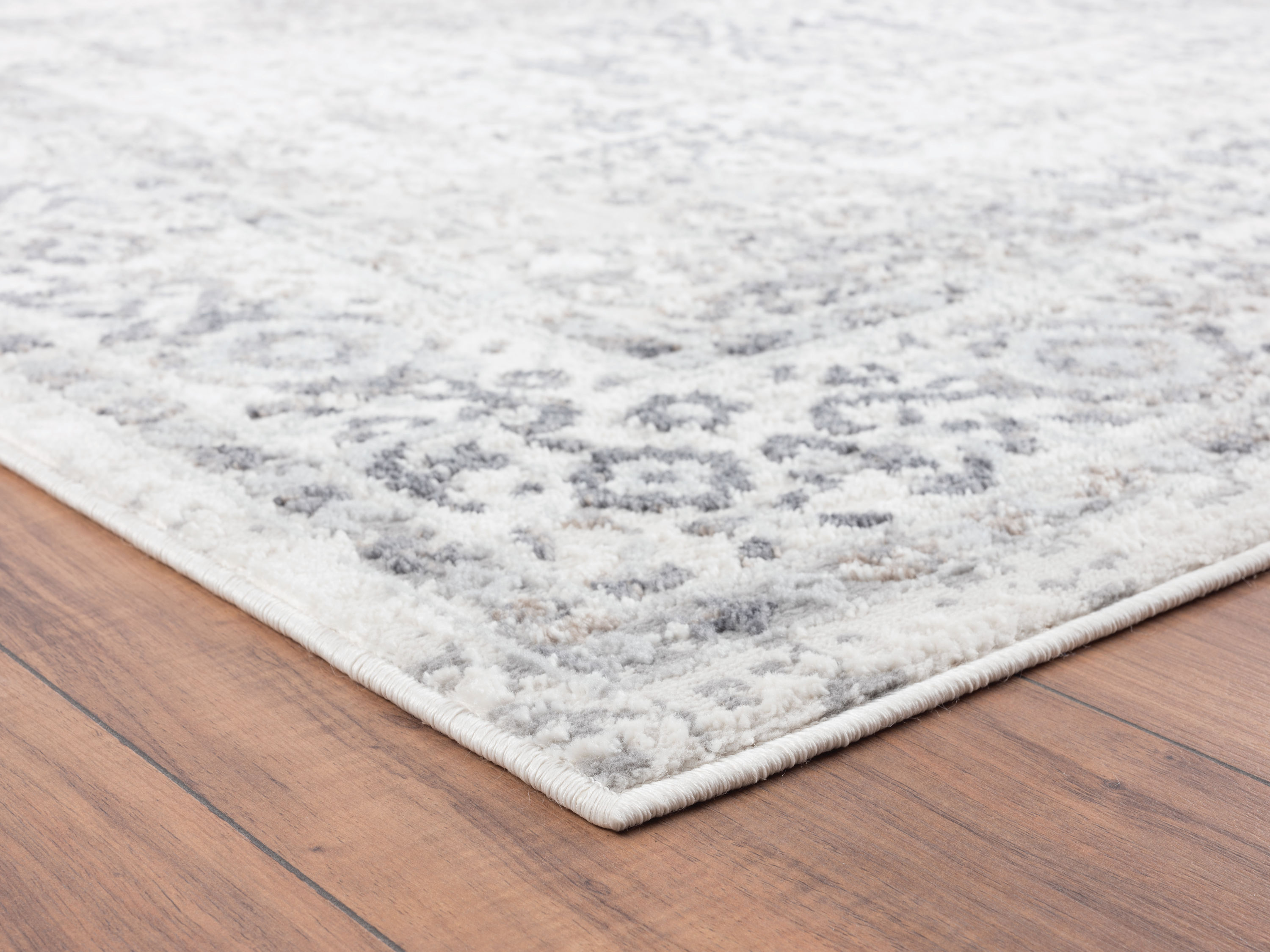 United Weavers Of America 4540 20572 58 rugs - View #4