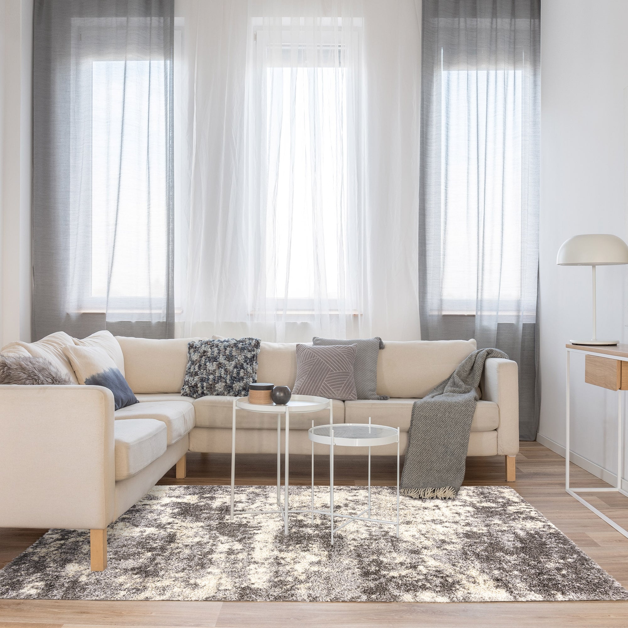 Gray and Off-White Abstract Shag Synthetic Area Rug, 8' x 10'