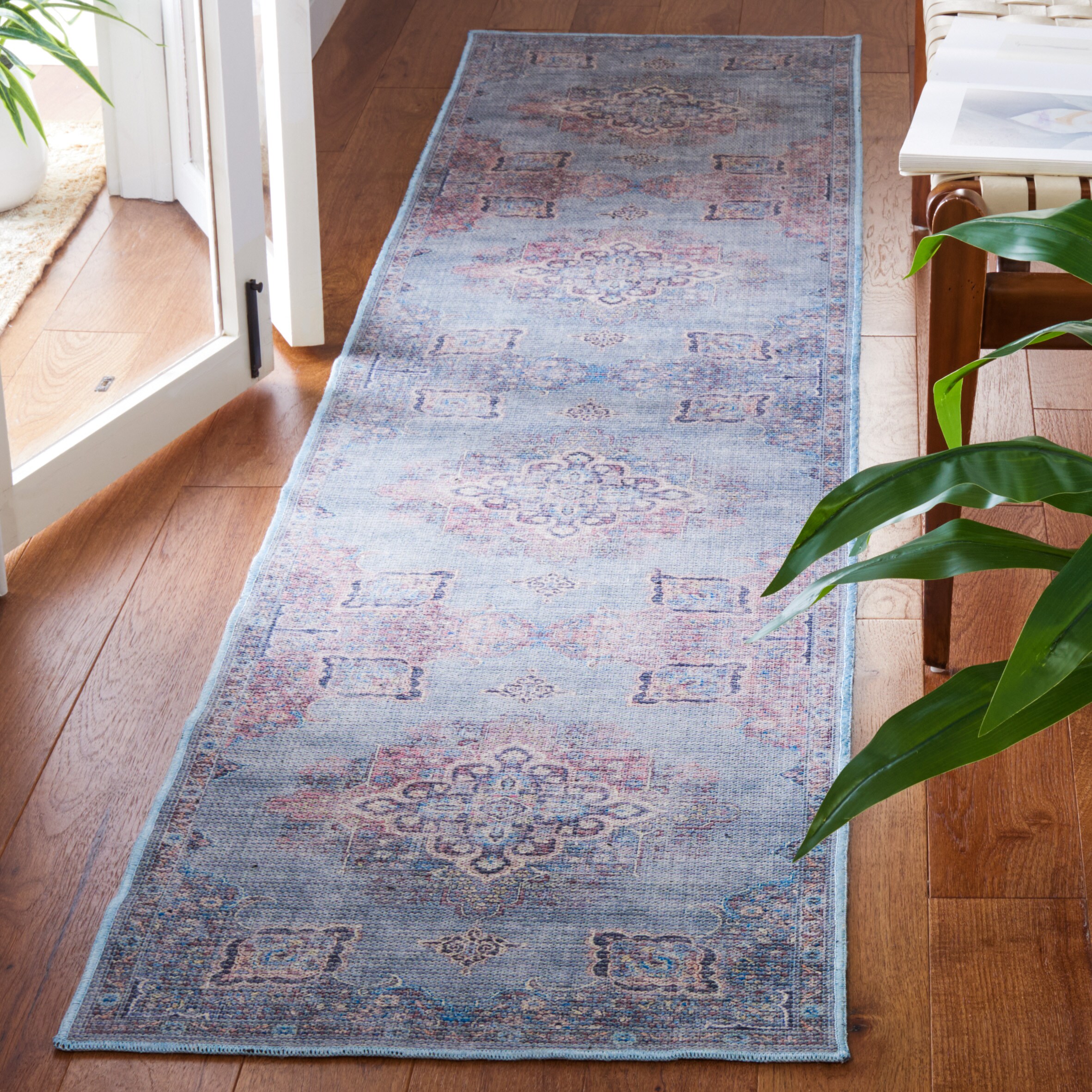 Safavieh SEP580A-29 Serapi 2 x 9 (ft) Loomed Cotton Ivory/Blue Rectangular Indoor Medallion Machine washable Runner rug